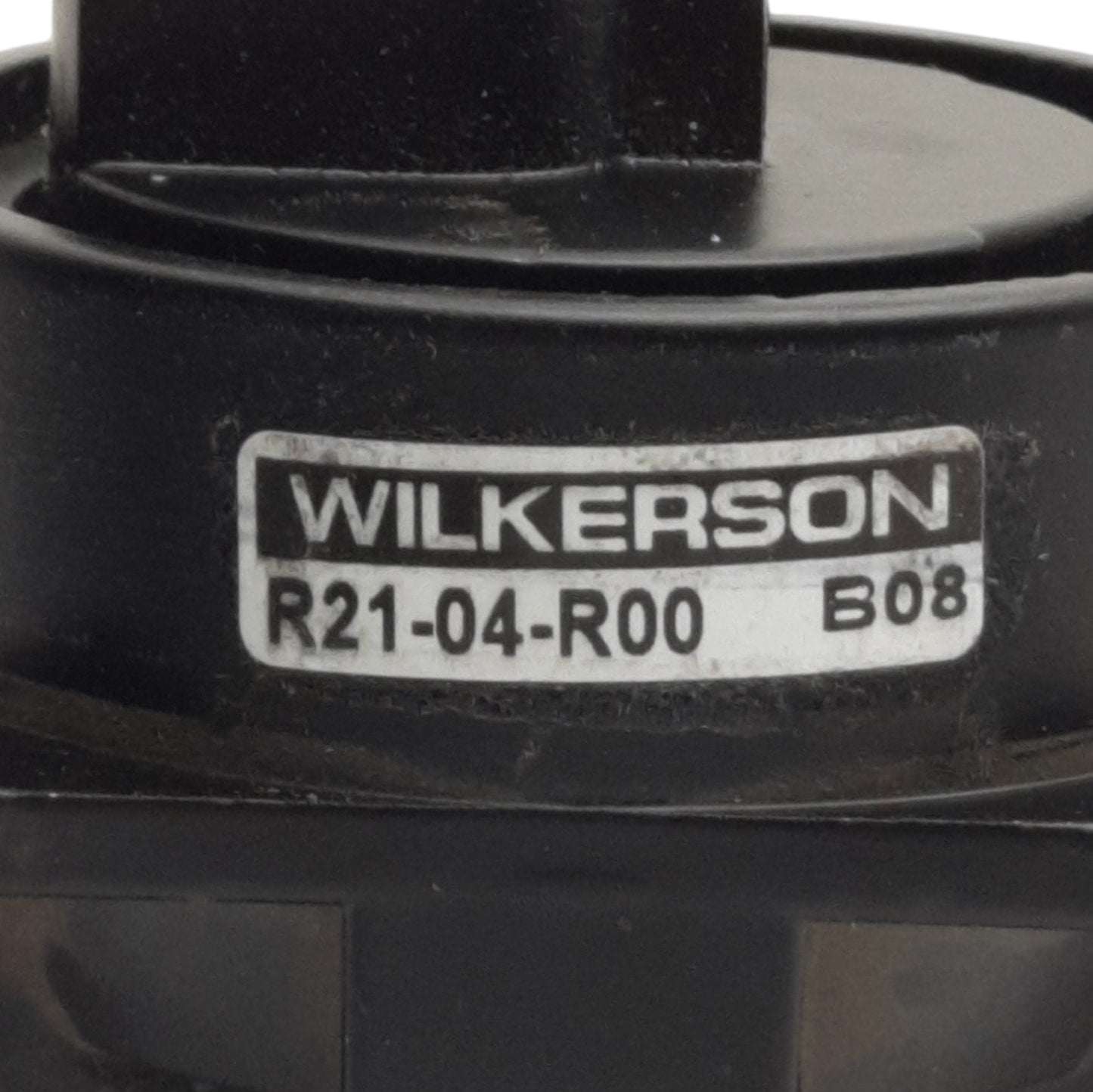 Used Wilkerson R21-04-R00 Pneumatic Regulator 5-160psig Set, 1/2in NPT, 195cfm