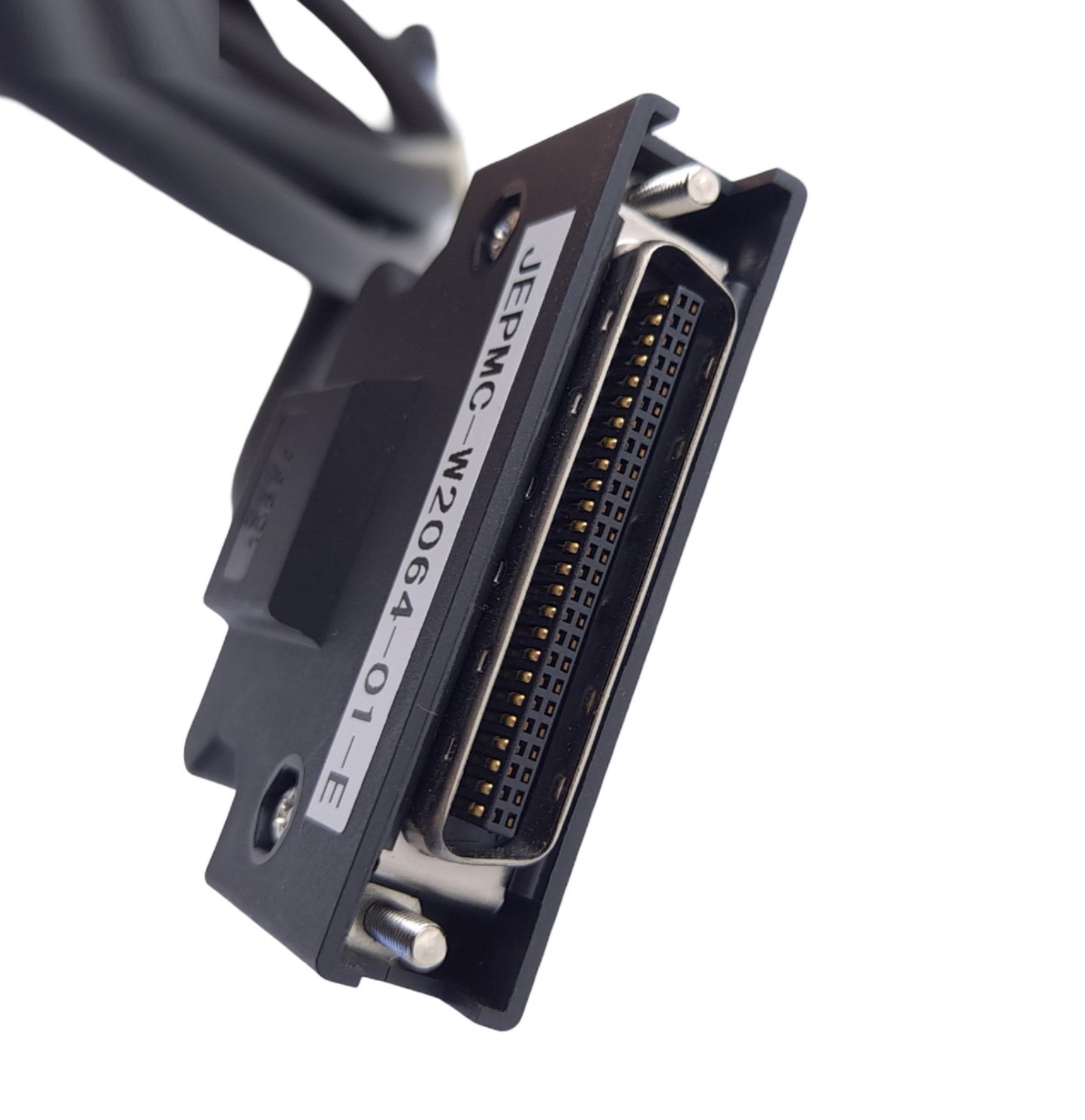 New Yaskawa JEPMC-W2064-01-E Cable for LIO-06 Module MP2000 Series, 50-Pin, CN1, 1m