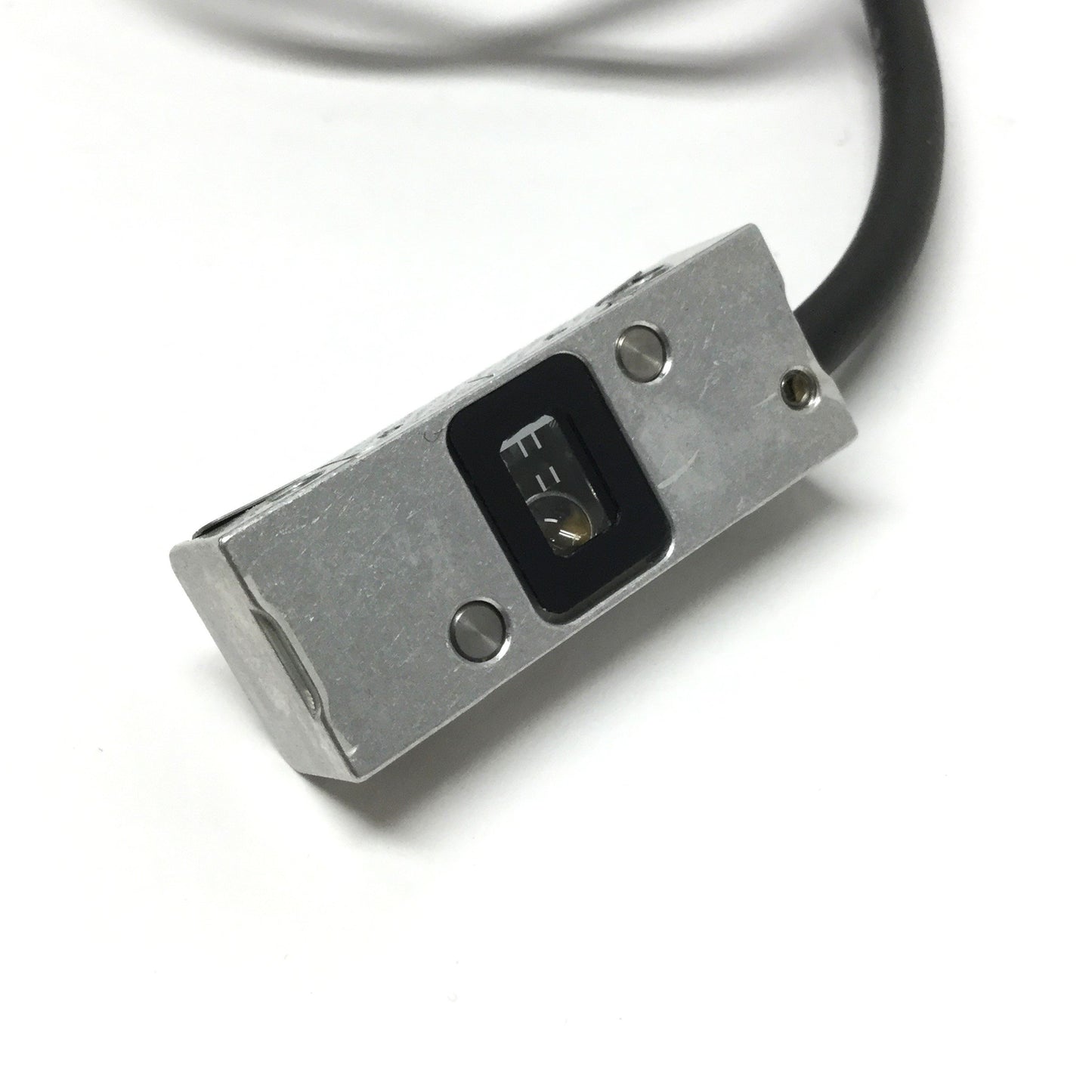 Used Renishaw Q4BCY05D08B Quantic Readhead for Linear Encoders, 0.1µm, 8MHz, DB15