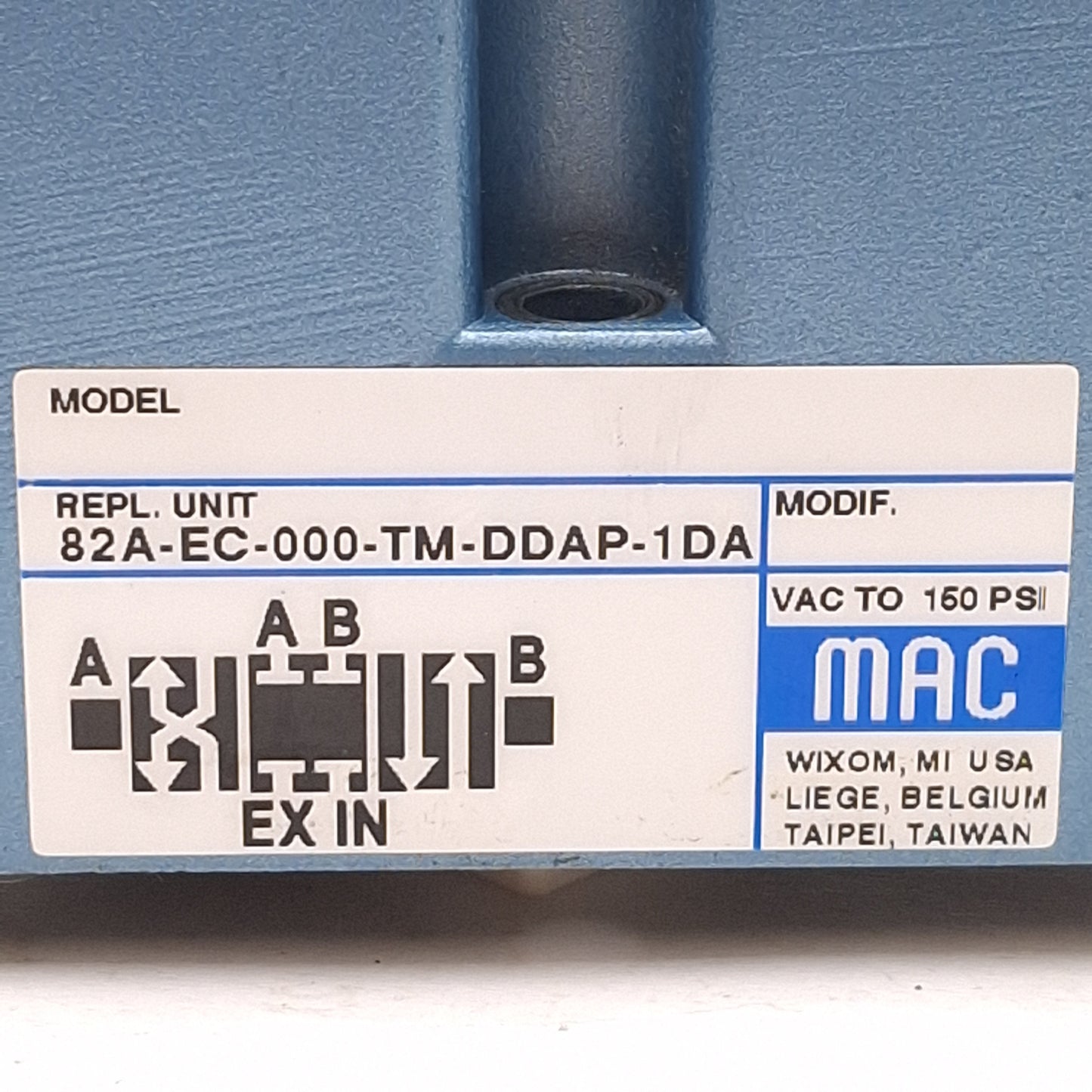 Used MAC 82A-EC-000-TM-DDAP-1DA Solenoid Valve 3-Pos Closed Center 150PSI 24VDC Coil
