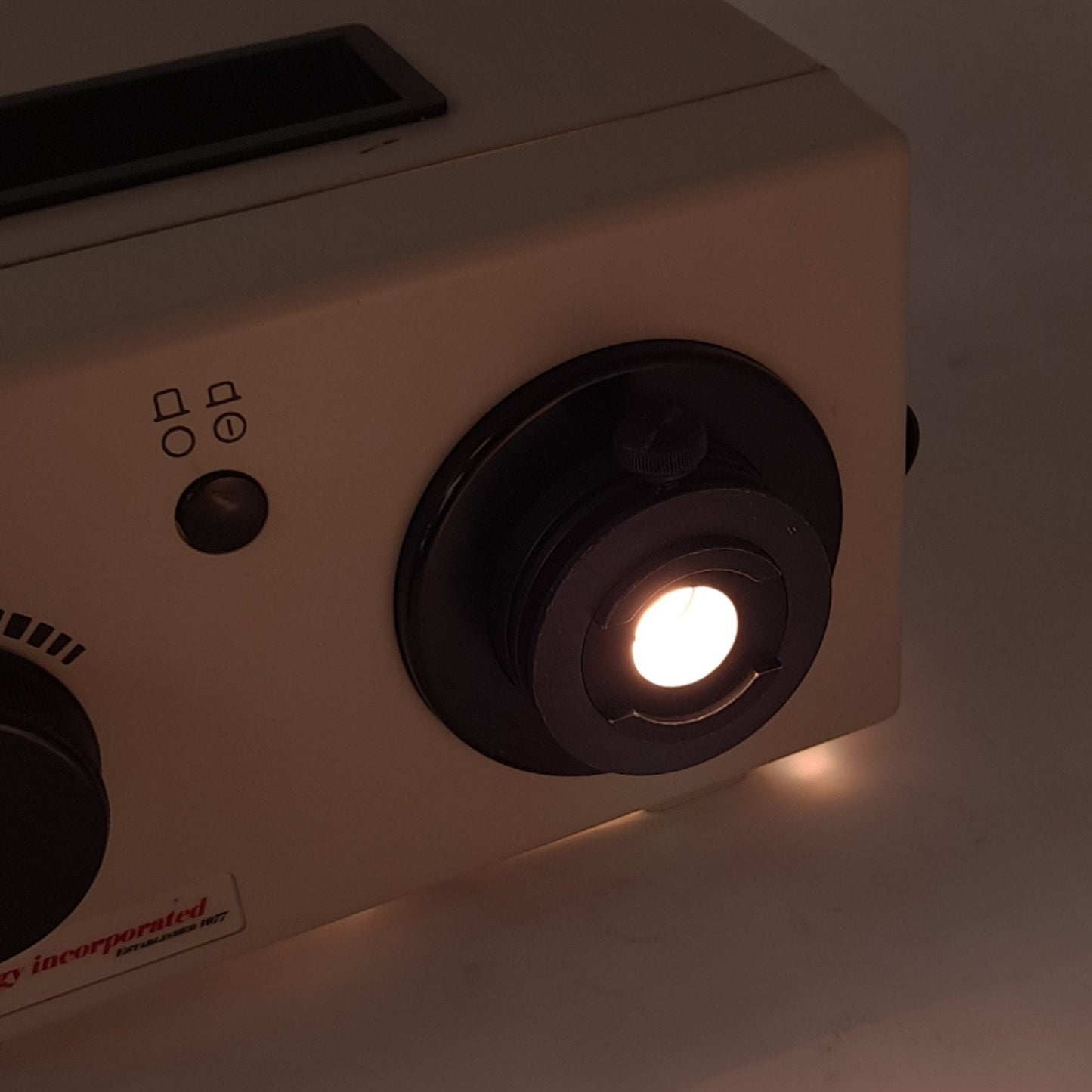 Used FTI MO150 EKE Fiber Optic Light Source, 150W, ø16mm, 1in Adapter, 120VAC 2.5A