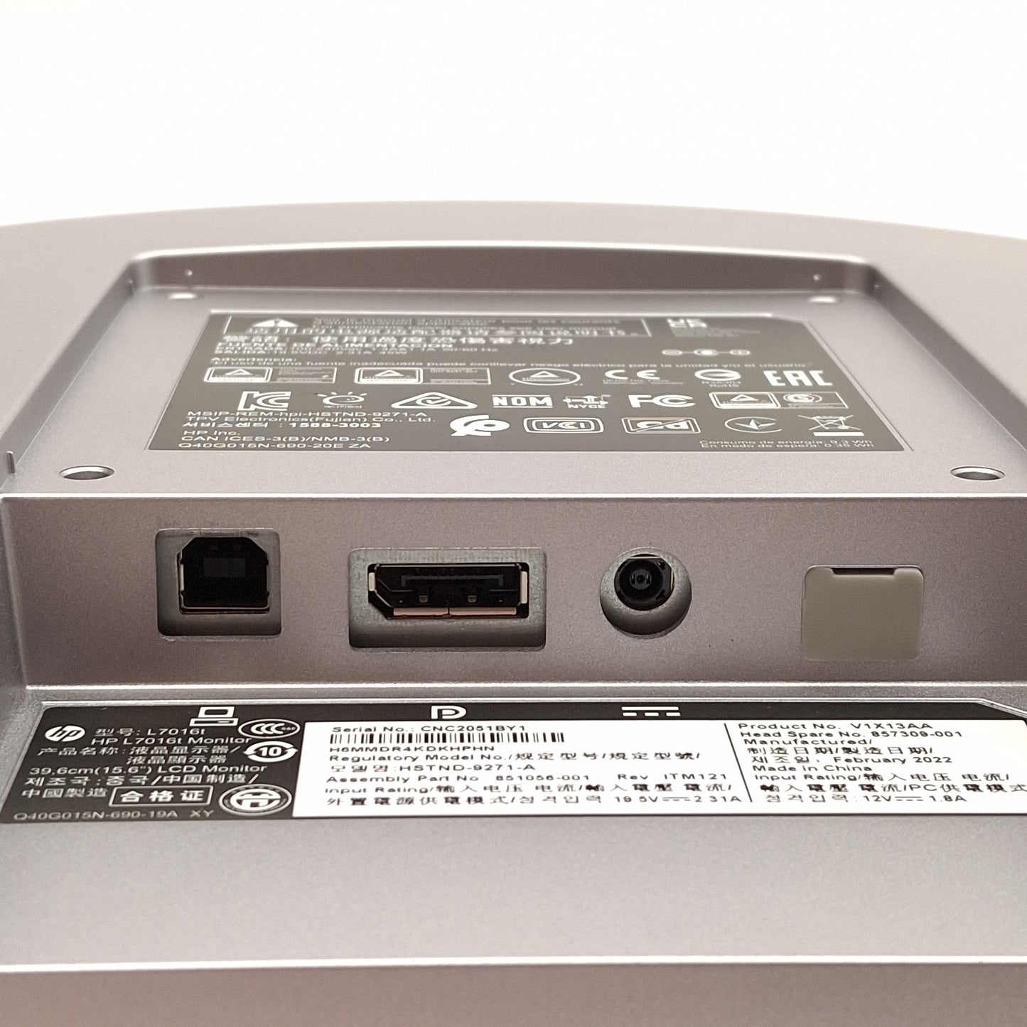 Open box HP L7016T V1X13AA Touchscreen Monitor, Capacitive, 15.6in TN, 1366x768, 12VDC