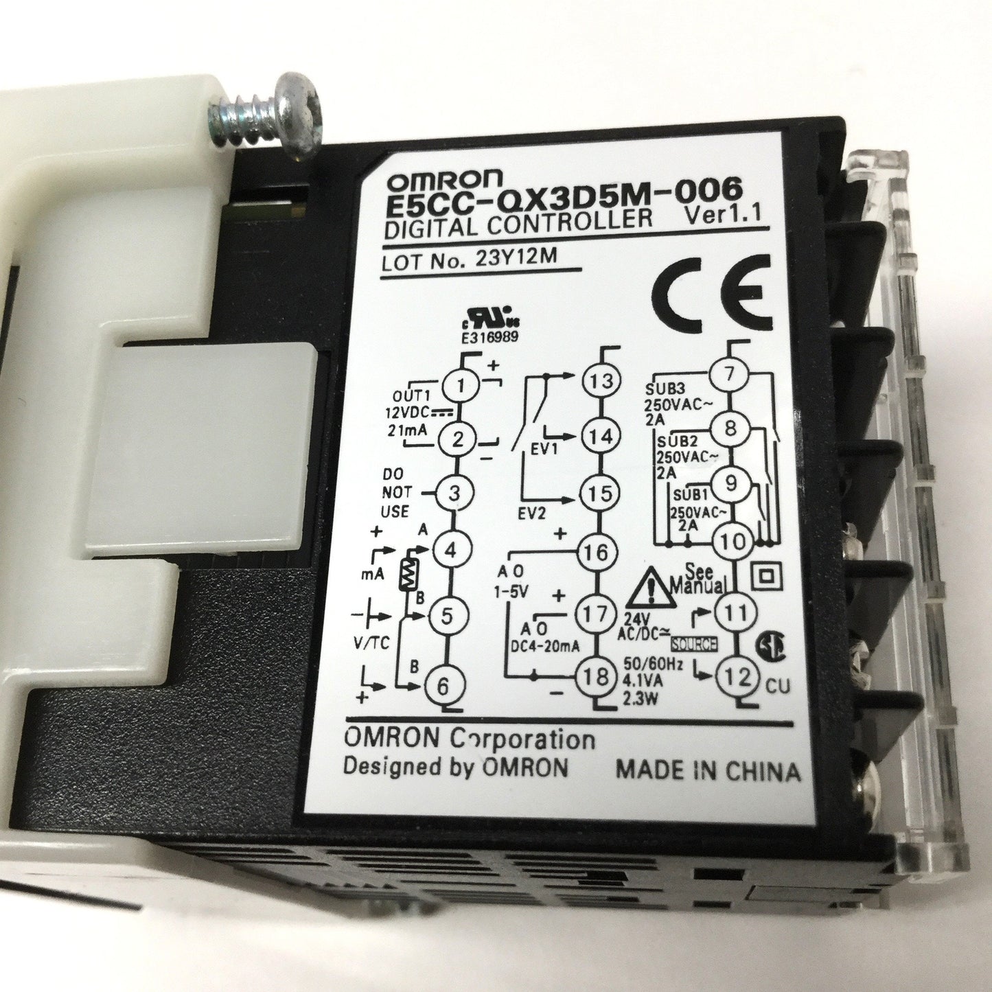 Used Omron E5CC-QX3D5M-006 Temperature Controller 24V, Pulsed DC, Analog Transfer Out