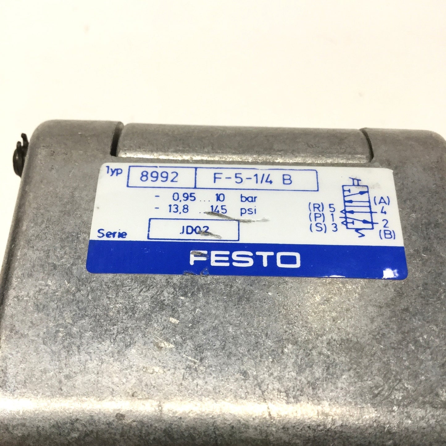 New – Open box Festo 8997 F-5-1/4-B Foot Pedal Operated Valve Pneumatic Switch, 5-Port, G1/4