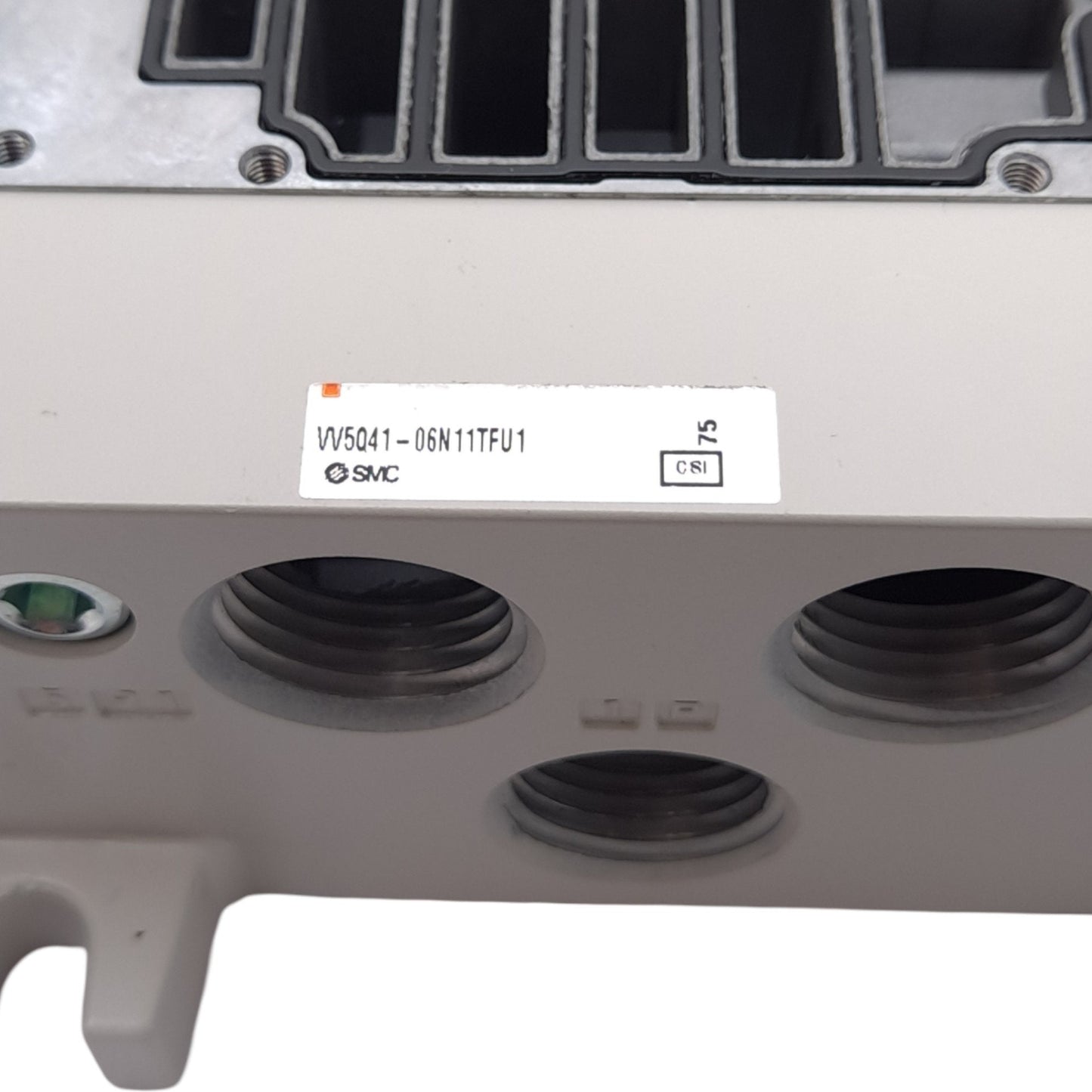 New SMC VV5Q41-06N11TFU1 Pneumatic Manifold, 6-Station, ø3/8in One-Touch, D-Sub