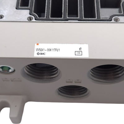 New SMC VV5Q41-06N11TFU1 Pneumatic Manifold, 6-Station, ø3/8in One-Touch, D-Sub