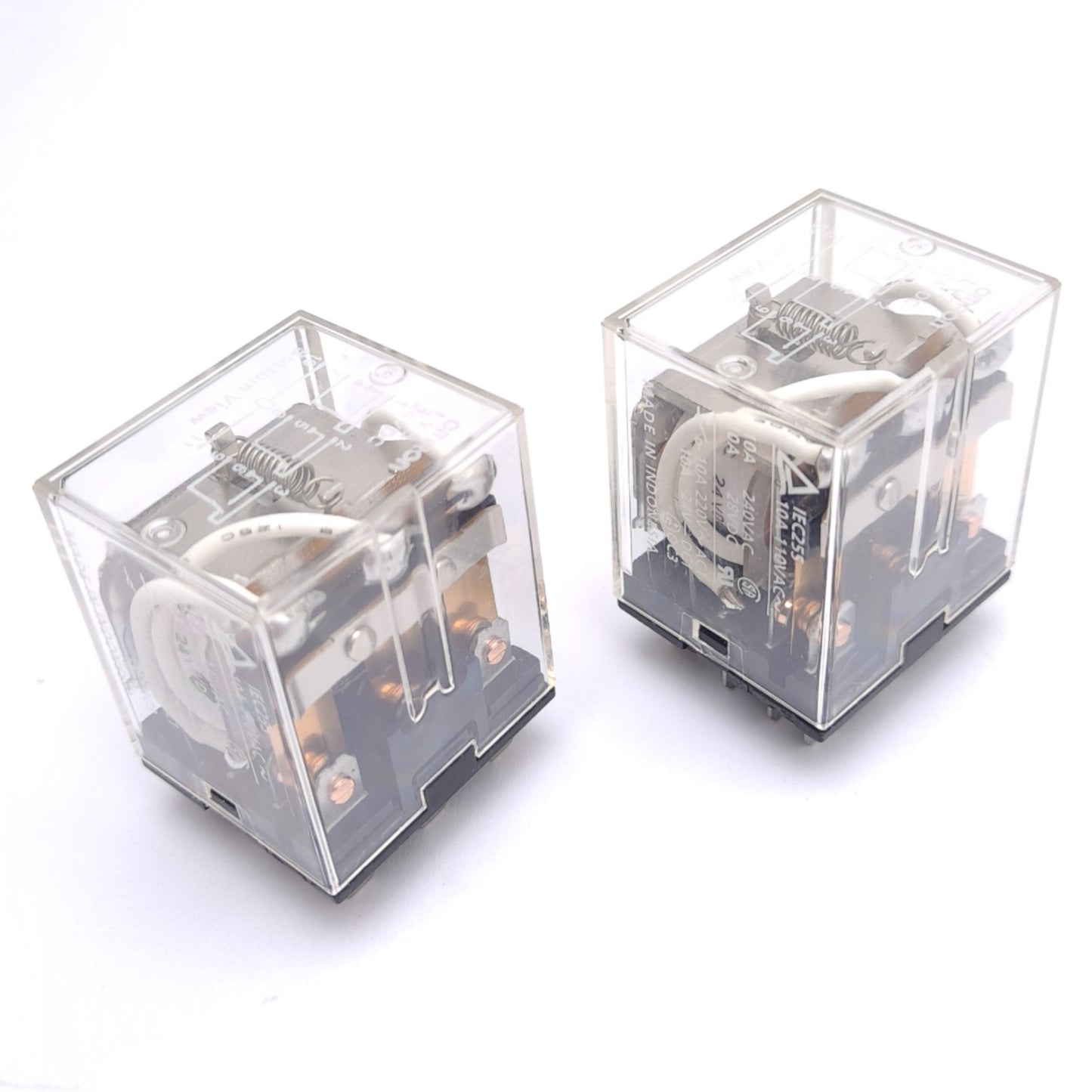 New Lot of 2 Omron LY3 DC24 Relays, 24VDC Coil 3PDT-NO/NC 11-Pin, 10A 240VAC Contact