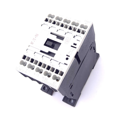 New Eaton XTCEC012B10 Contactor, 3-Pole 1 NO, 600VAC/250VDC 12A Contact, 24VDC Coil