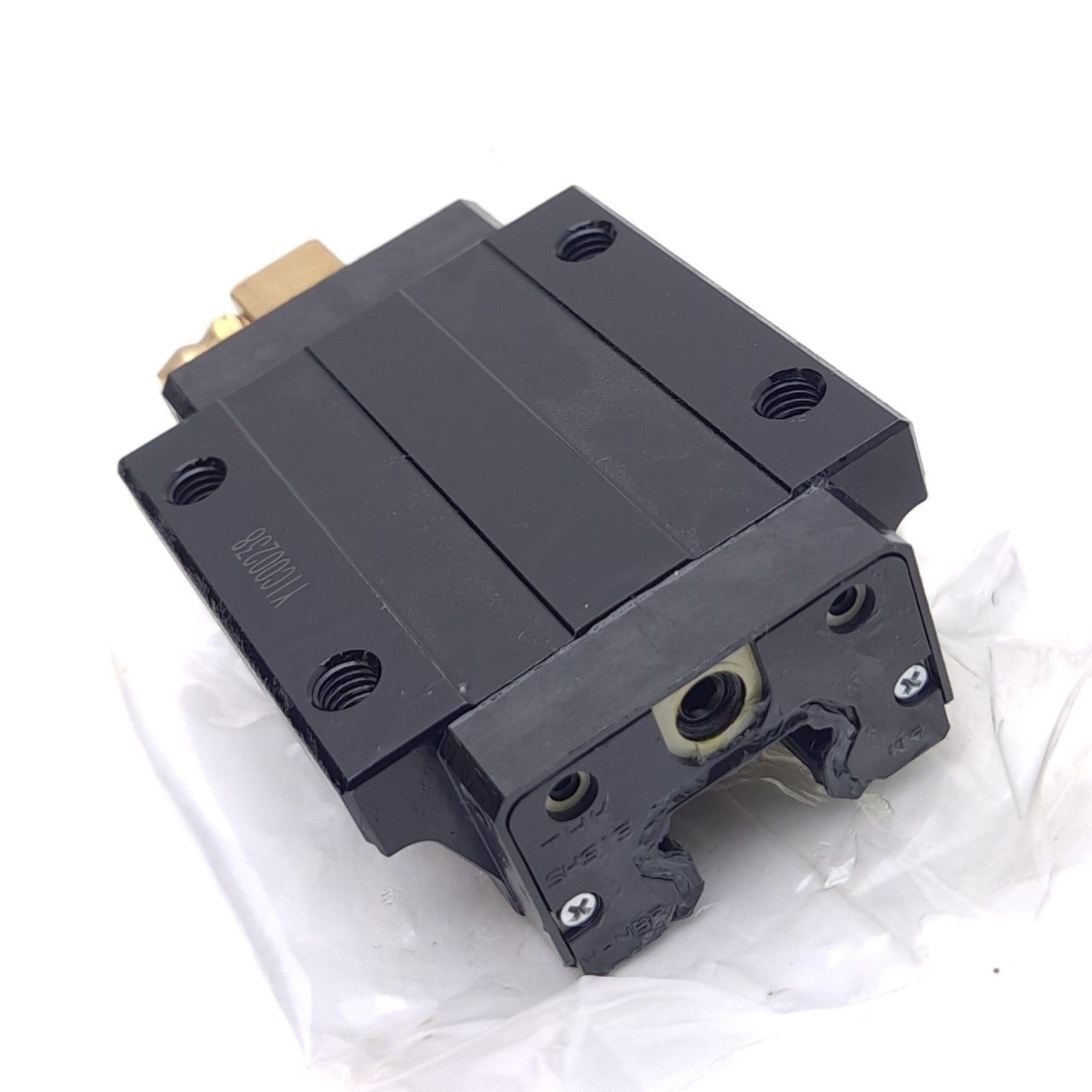 New THK SHS15C1SSFME Linear Guide Block for 15mm Rail, 60mm Length, M5, 24200N