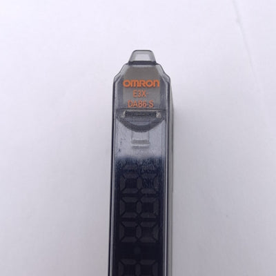 New – Open box Omron E3X-DAB6-S Digital Amplifier for Photoelectric Sensor, NPN Output 12-24VDC