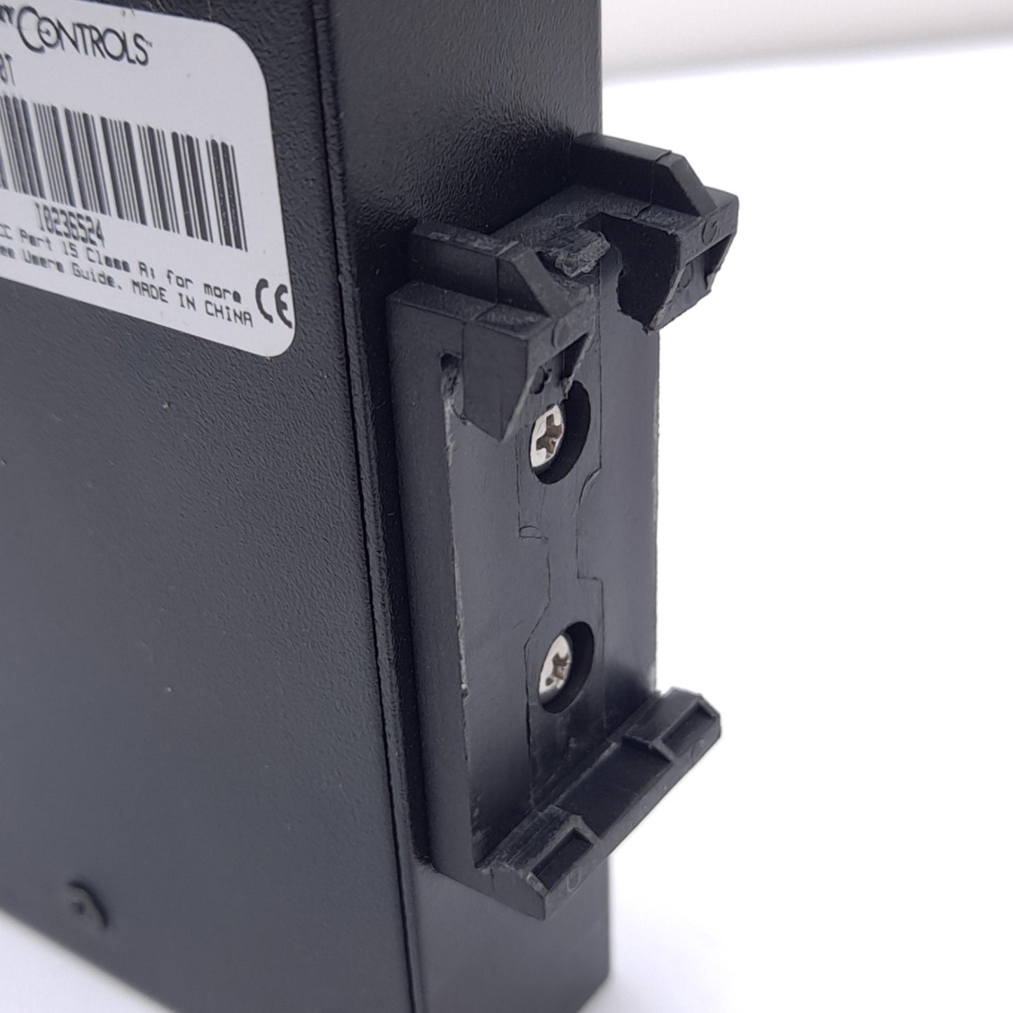 Used Contemporary Controls EISK5-100T Ethernet Switch, 5-Port RJ45, 24VAC/DC, 100Mbps