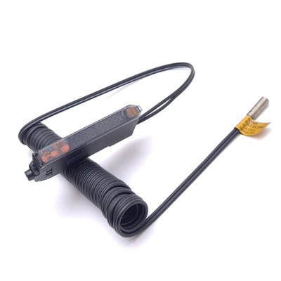 New – Open box Omron E3X-DAG6-S Photoelectric Sensor Digital Amplifier w/ Cable, NPN, 12-24VDC