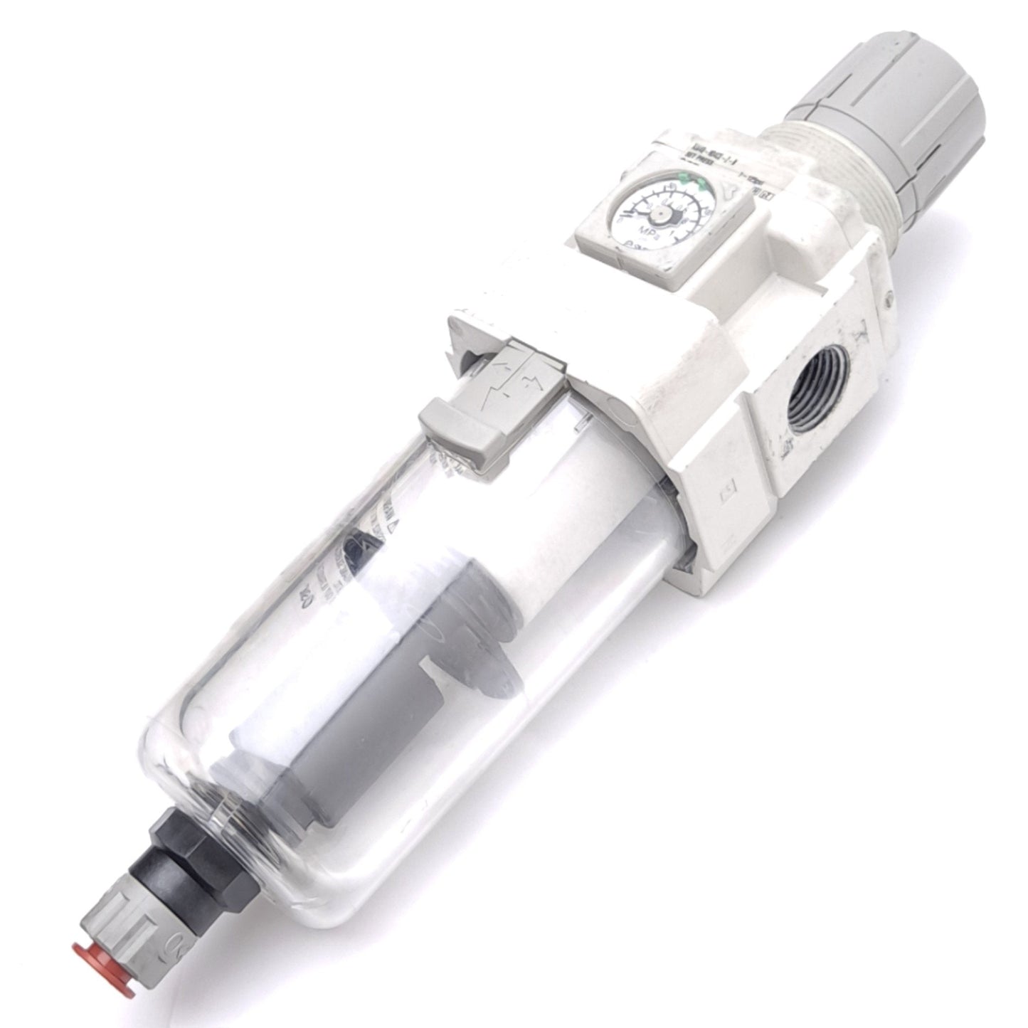 Used SMC AW40-N04CE-Z-B Filter Regulator, 5μm, 1/2in NPT, 7-125psi Set, 145psi Max