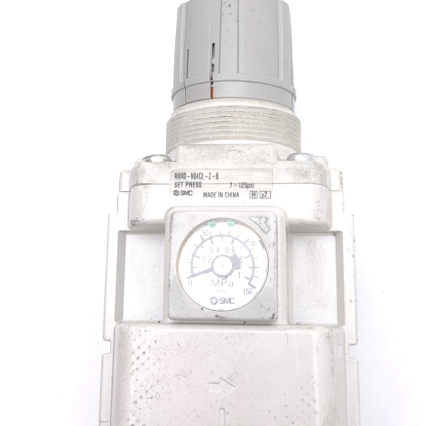Used SMC AW40-N04CE-Z-B Filter Regulator, 5μm, 1/2in NPT, 7-125psi Set, 145psi Max