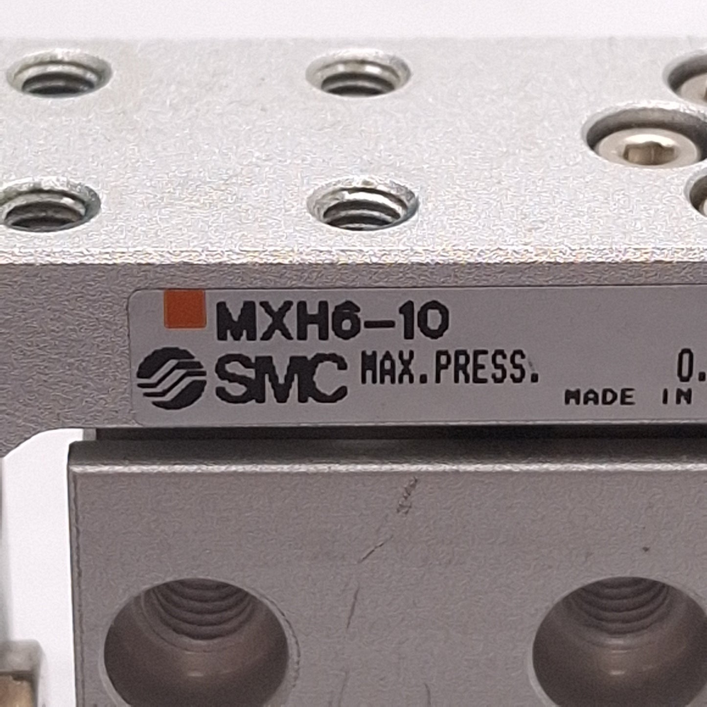 Used SMC MXH6-10 Pneumatic Slide Table, ø6mm Bore, 10mm Stroke, 0.7MPa, M5x0.8 Ports