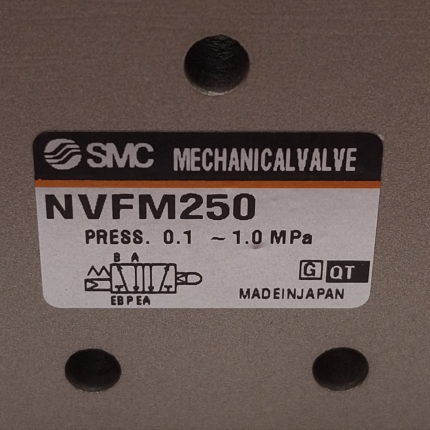 Used SMC NVFM250-N02-34B Mechanical Valve, 90° Selector, 5-Port, 15-150PSIG, 1/4NPT