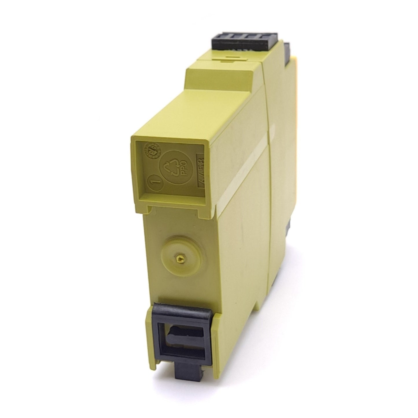 Used Pilz PNOZ XV1P 3/24VDC 2n/o 1n/o t Safety Relay, 24VDC, 2-Input, 2NO + 1NO Out