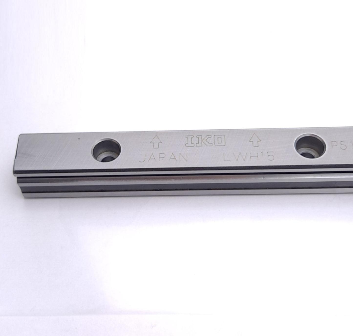 New IKO LWHD 15 C2 R415 B T1 H /F Linear Guide Rail Assembly, 15x415mm, 60mm Pitch