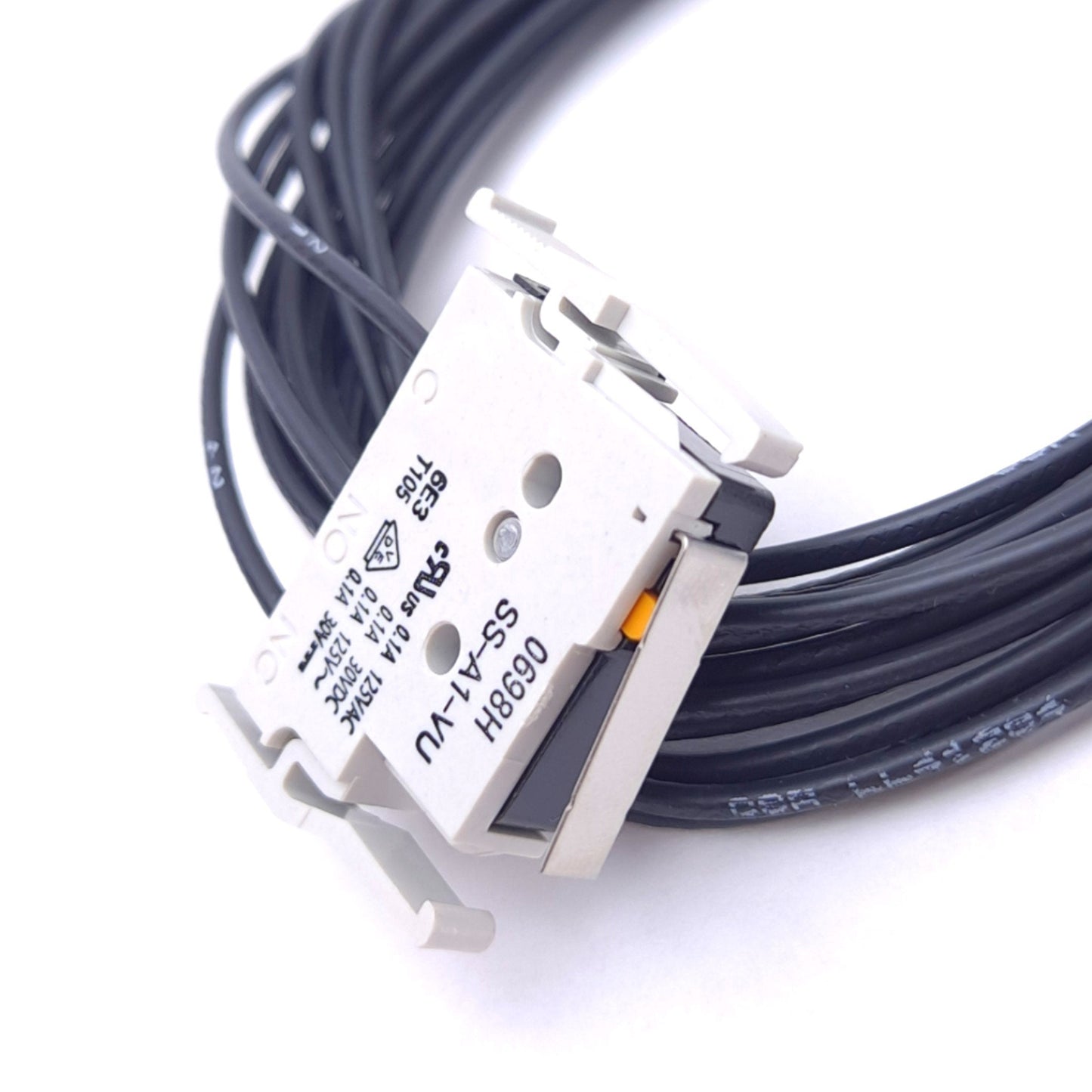 New – Open box Omron SS-A1-VU Limit Switch, 0.1A 125VAC/30VDC, 3-Wire 1m, 1 NO + 1 NC