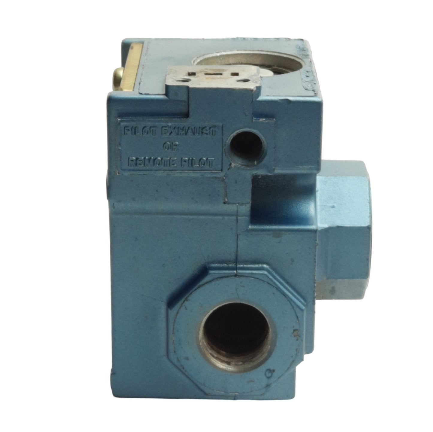 Used Mac Valves 56C-13-111CA Pneumatic Valve, 3/2 Way NC, 1/2in NPTF, *No Solenoid*