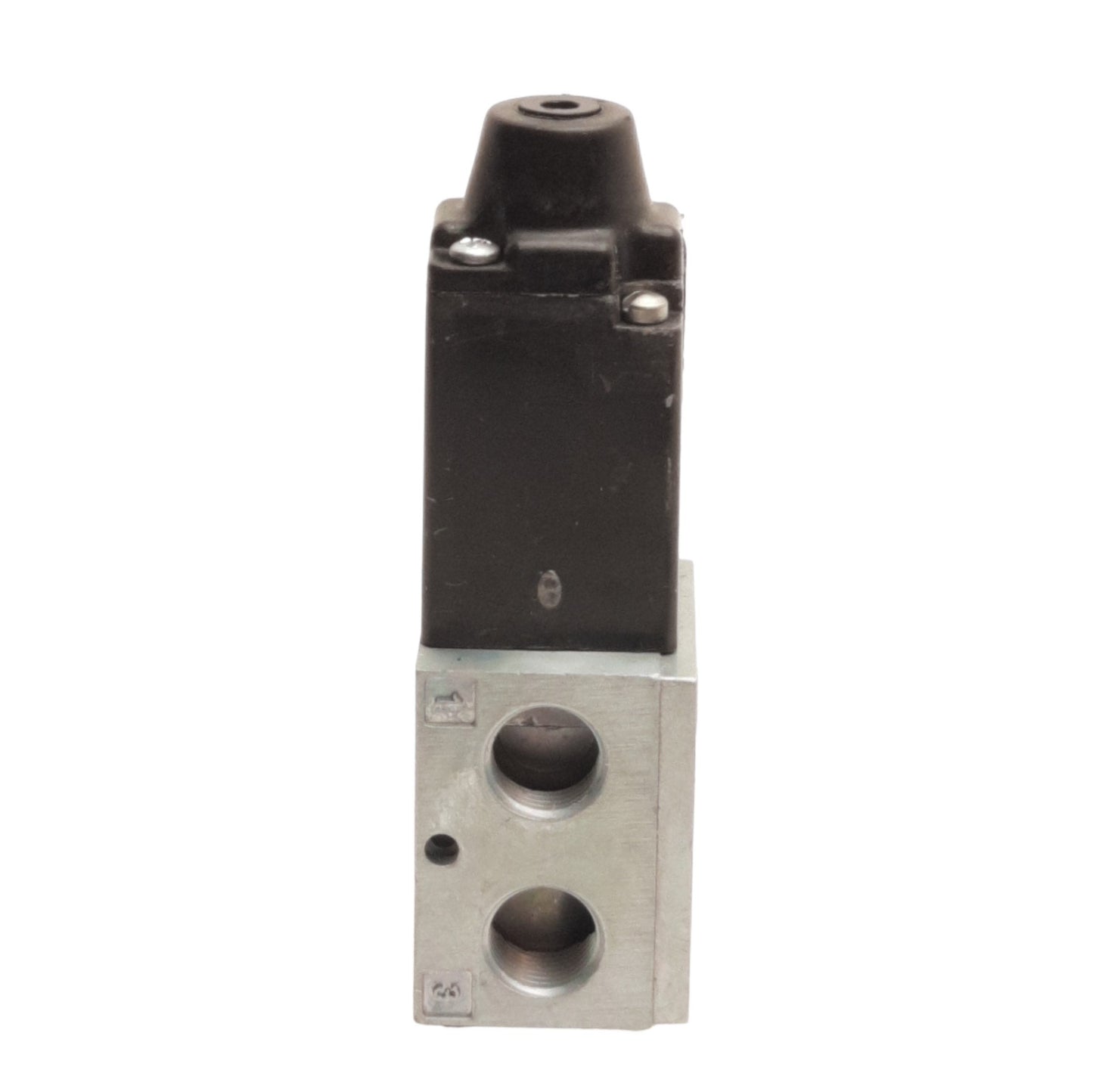 Used Numatics L01SA4592000030 Solenoid Valve, 4/2 Way, 1/8 NPTF, 110VAC Coil, 150 psi