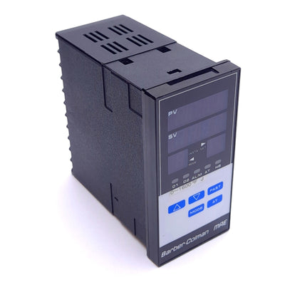 Used Barber Colman MAE1-10300 Temperature Controller, 0-1600°F Type J, 1/8 DIN Panel