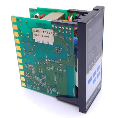 Used Barber Colman MAE1-10300 Temperature Controller, 0-1600°F Type J, 1/8 DIN Panel