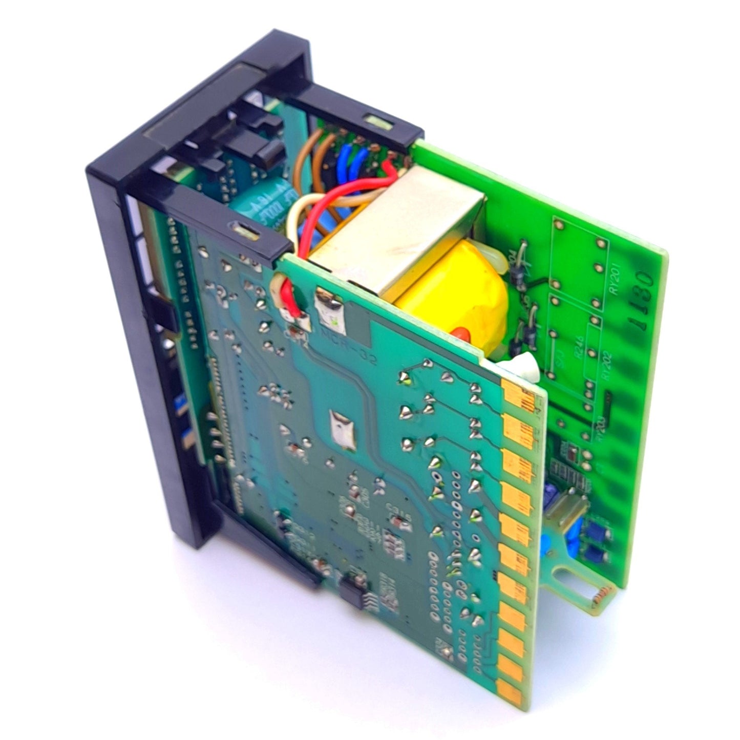 Used Barber Colman MAE1-00300 Temperature Controller, 0-1600°F Type J, *Chipped Bezel