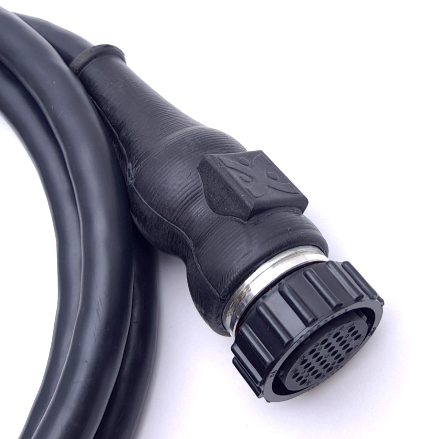 Used Flex Cable FC-CFBM6DF-CBAF-M002 Servo Motor Feedback Cable, 28-Pin Female, 2m