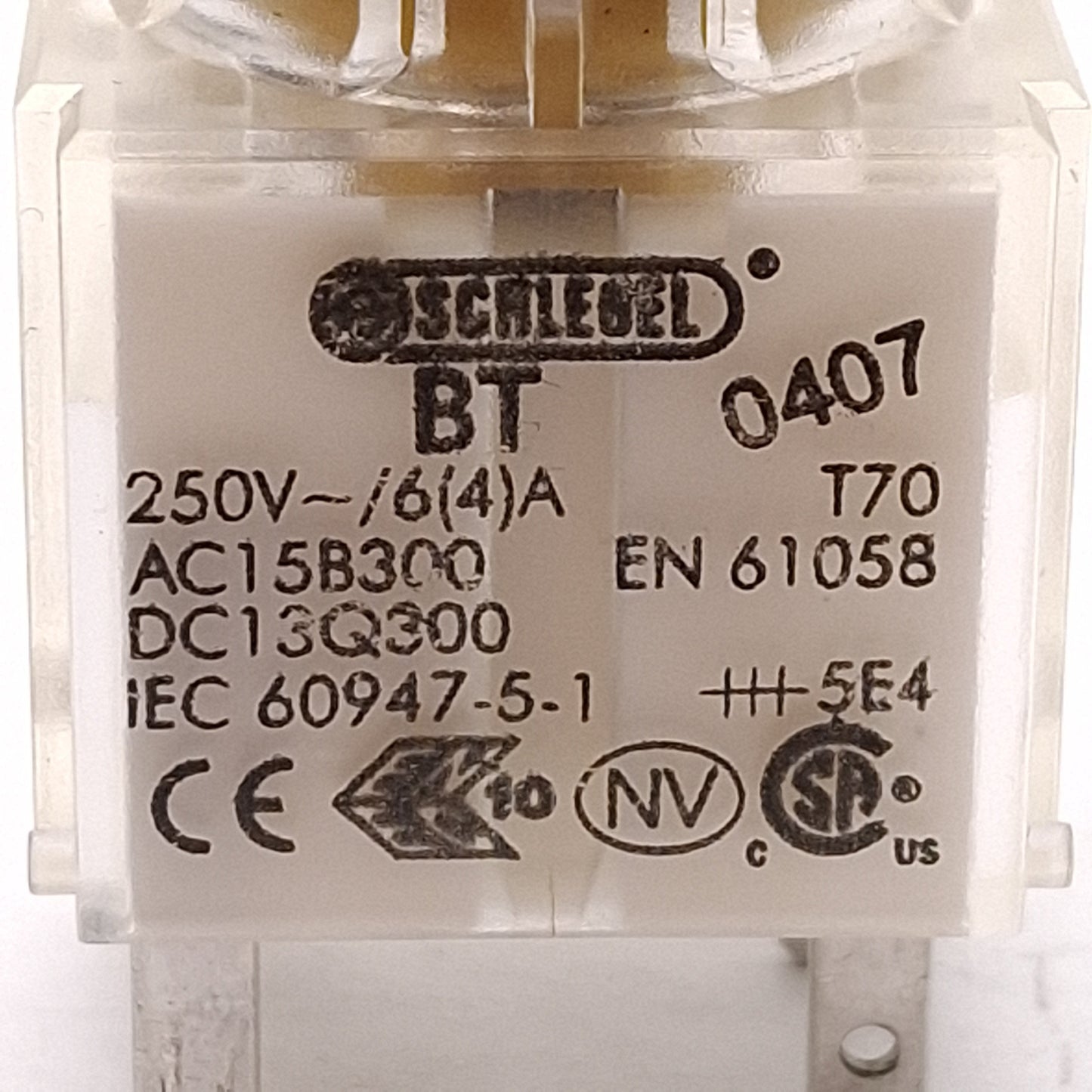 Used Schlegel RKUV28 BT Pushbutton E-Stop Twist-to-Release ø16.2mm 1NC+1NO 240VAC 4A
