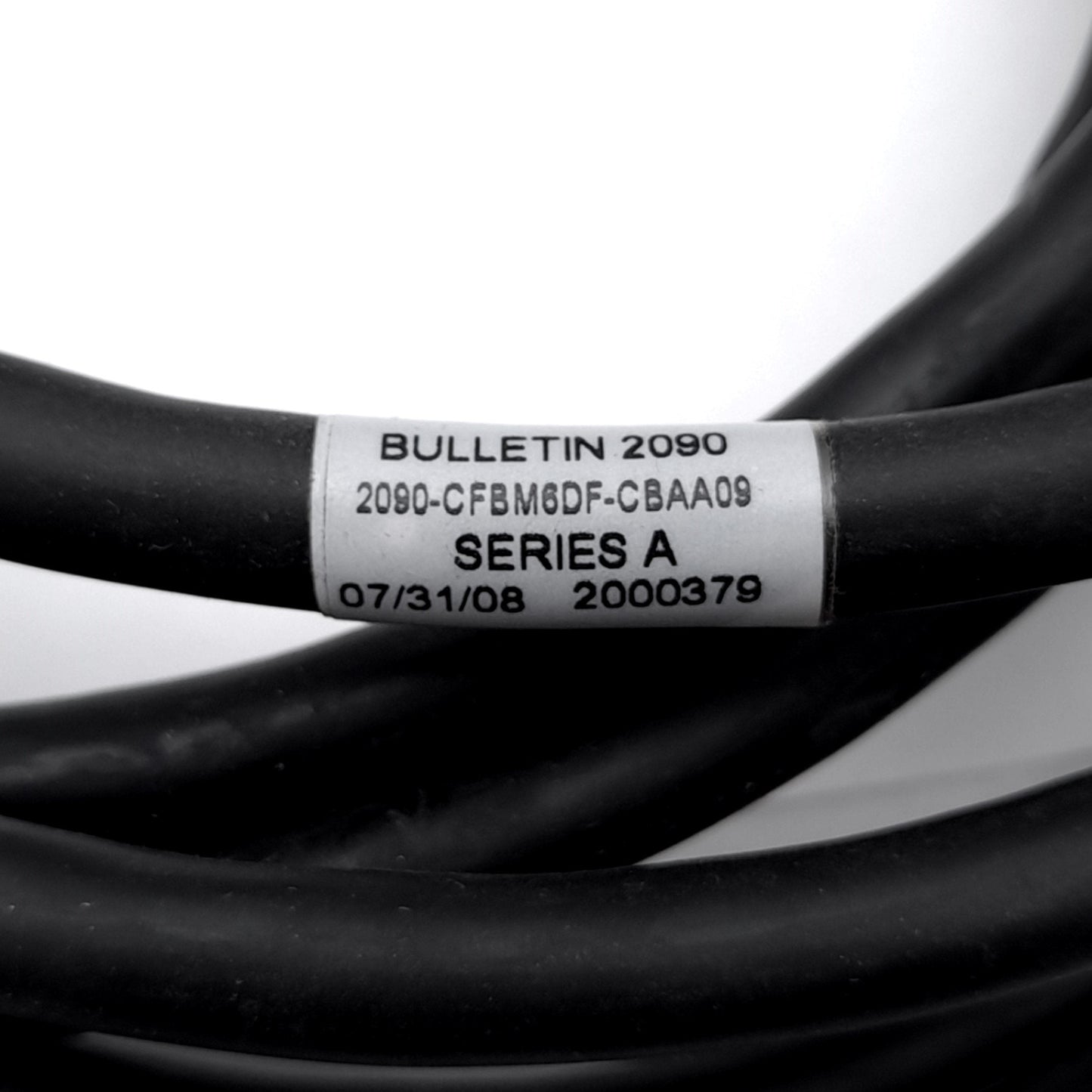 Used Flex Cable 2090-CFBM6DF-CBAA09 Motor Feedback Cable, AMP 28-Pin Female, 4.5m