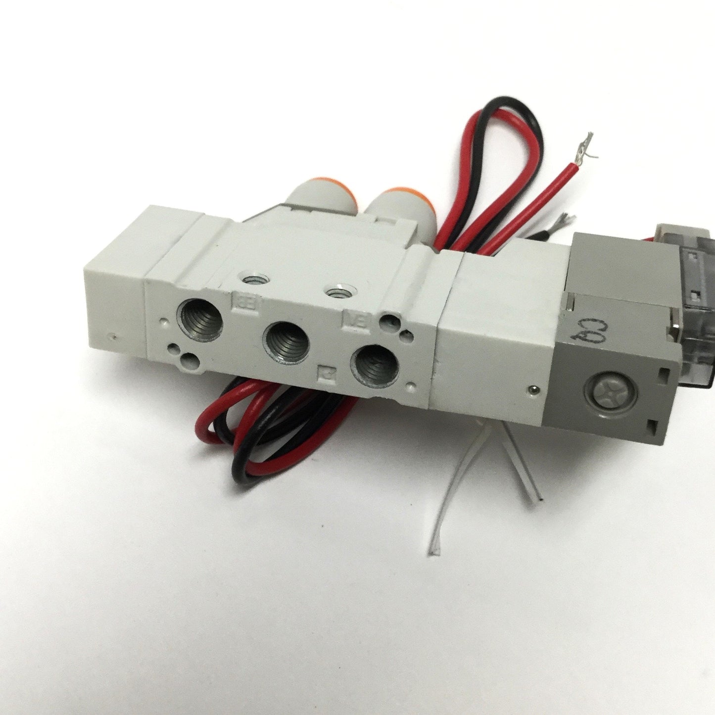 New – Open box SMC SY3120-5MZ-N3 Solenoid Valve 5-Port 2-Position, 5/32" One-Touch, 0.15-0.7MPa