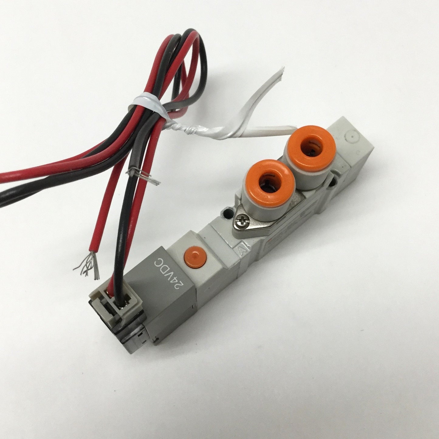 New – Open box SMC SY3120-5MZ-N3 Solenoid Valve 5-Port 2-Position, 5/32" One-Touch, 0.15-0.7MPa