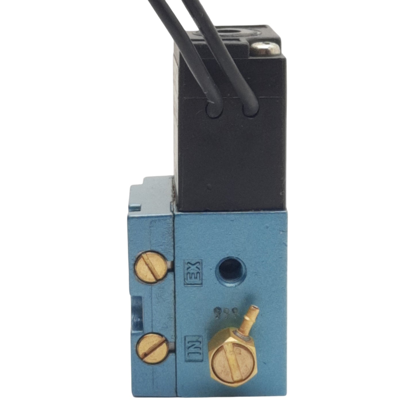 Used MAC 45A-AB2-DAAA-1BA Solenoid Valve, 4-Way, 120psi, #10-32 UNF, 110-120VAC Coil