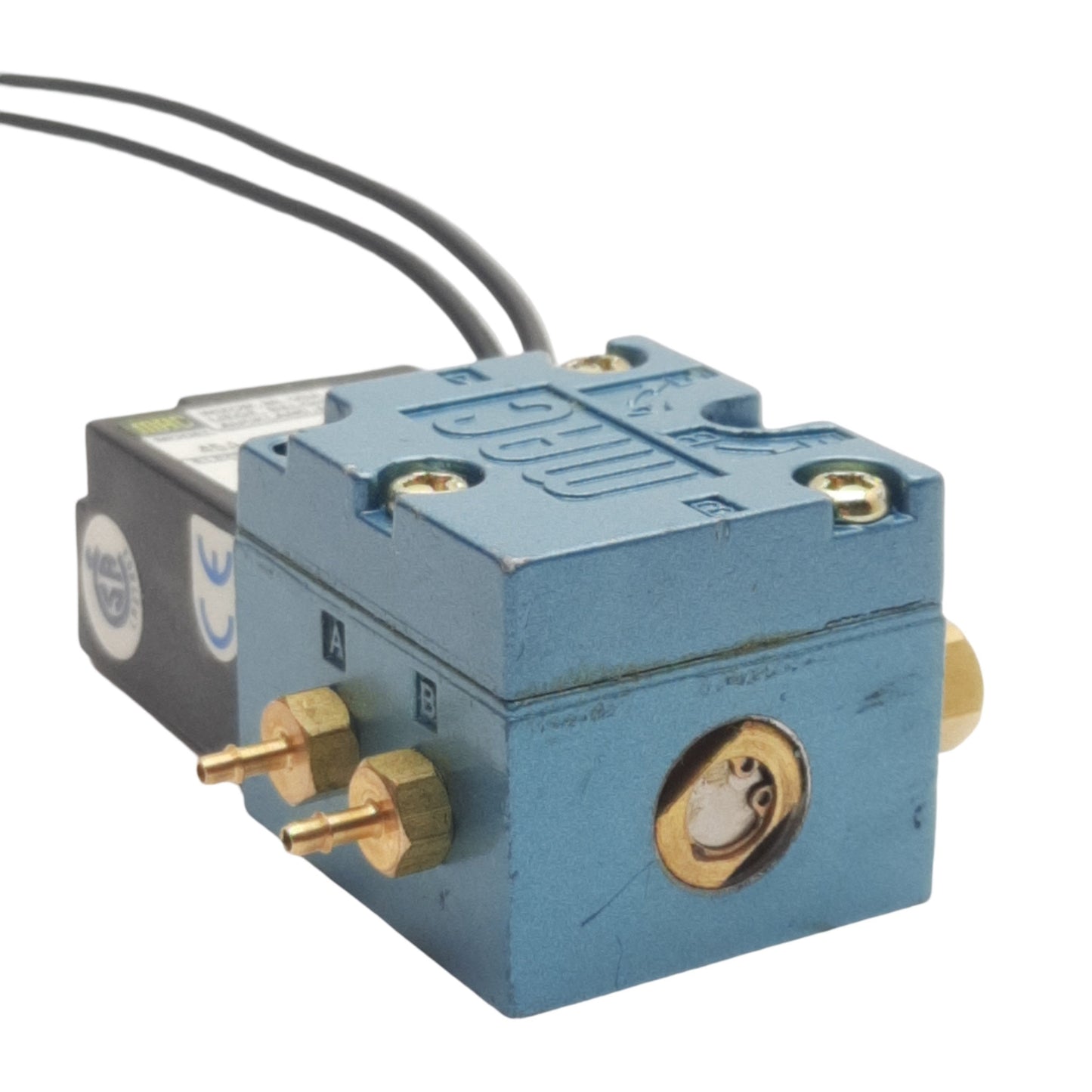 Used MAC 45A-AB2-DAAA-1BA Solenoid Valve, 4-Way, 120psi, #10-32 UNF, 110-120VAC Coil