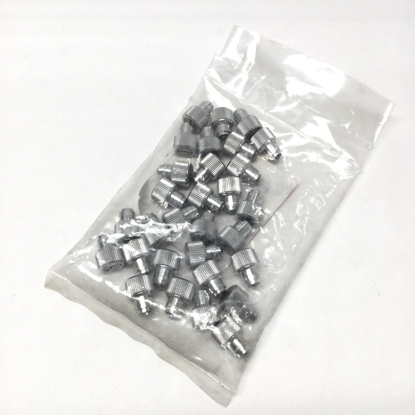 New Lot of 30 Southco 47-11-502-10 Knurled, Slotted Captive Screws, Flare-In, 10-32
