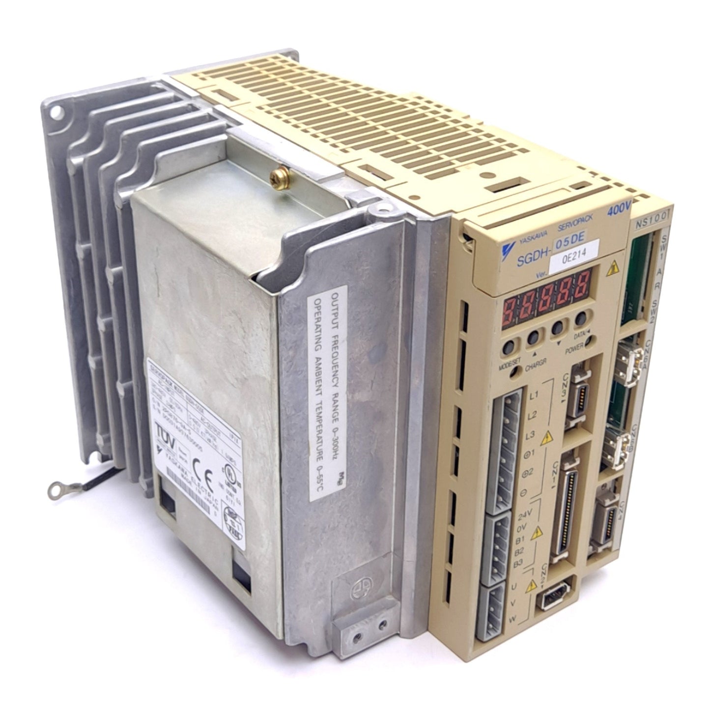 Used Yaskawa SGDH-05DE Sigma II Servopack Drive 3-Phase, 400VAC In, 0-480VAC 1.9A Out