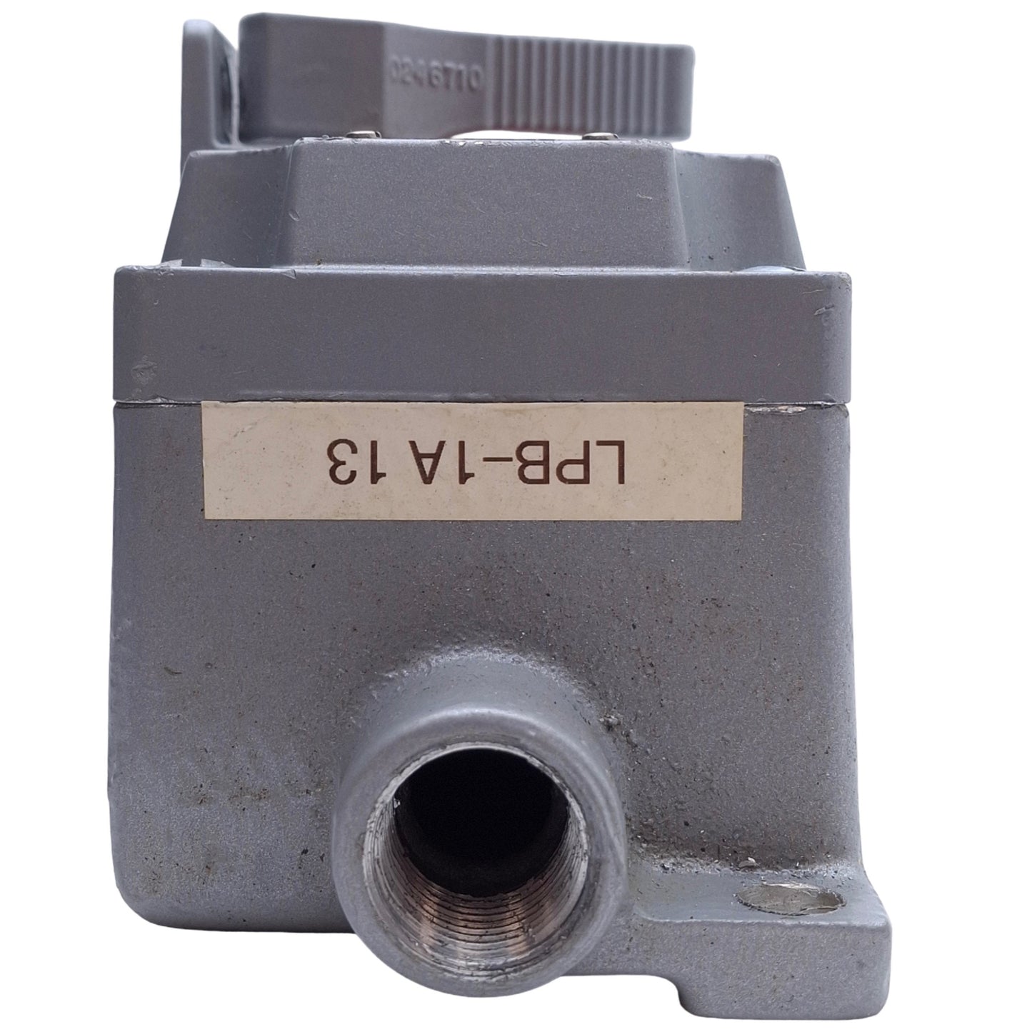 Used Killark XS-1C Tumbler Switch Cover w/ Device, SPST 1-Pole, 120/277VAC 20A
