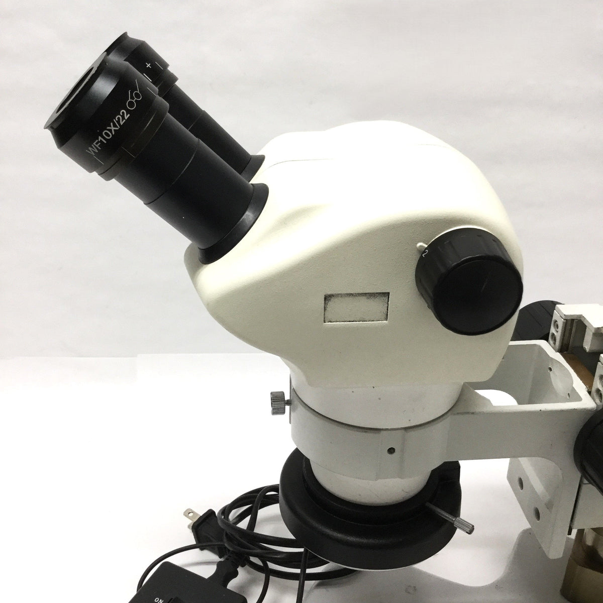 Used Scienscope NZ-BD-B2 Stereo Microscope .8-5x Ø76mm WF10X/22 w/Stand & Ring Light