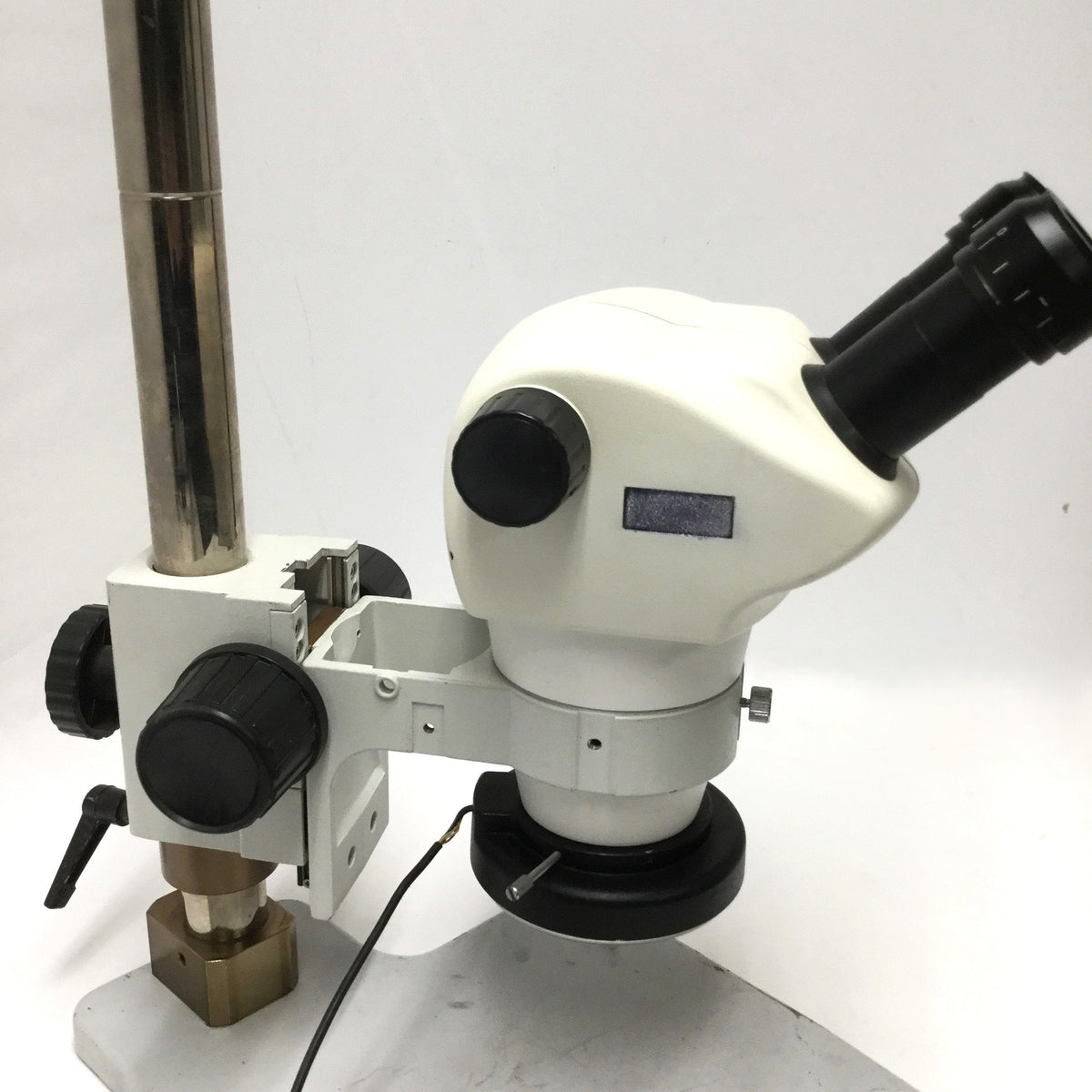 Used Scienscope NZ-BD-B2 Stereo Microscope .8-5x Ø76mm WF10X/22 w/Stand & Ring Light