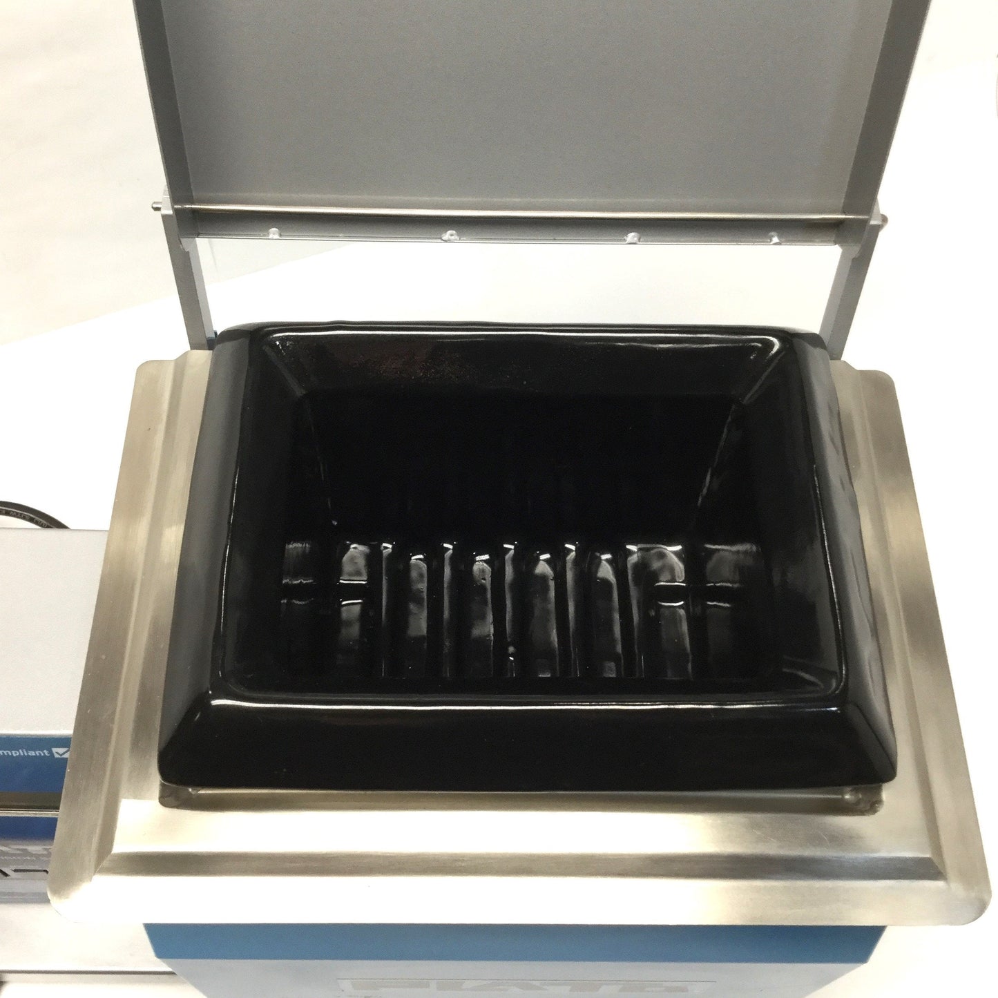 Used Techspray SP-600TP Plato Solder Pot 1000W 750°F, 32lb Crucible Capacity, 115VAC