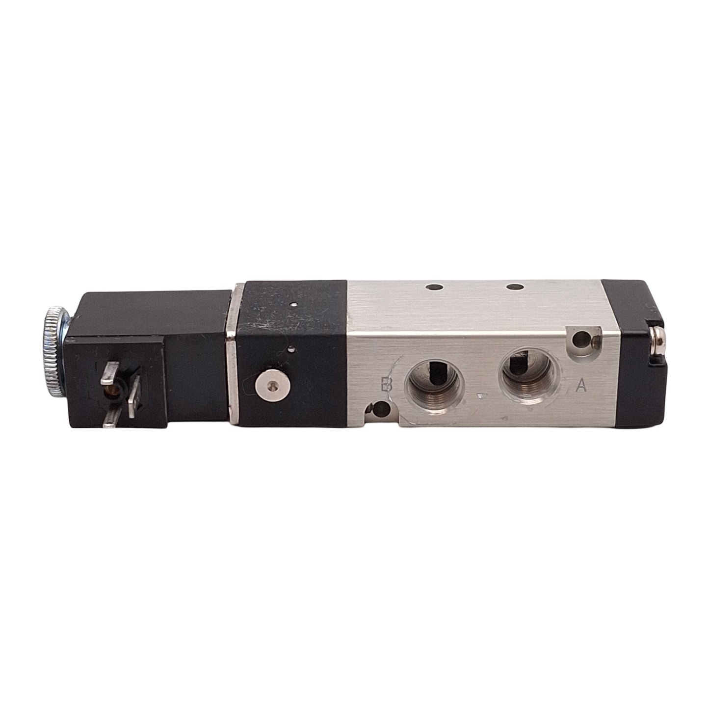 Used Ingersoll Rand M812SS-024-D-G Solenoid Valve 2-Position, 1/8NPTF, 24VDC Coil