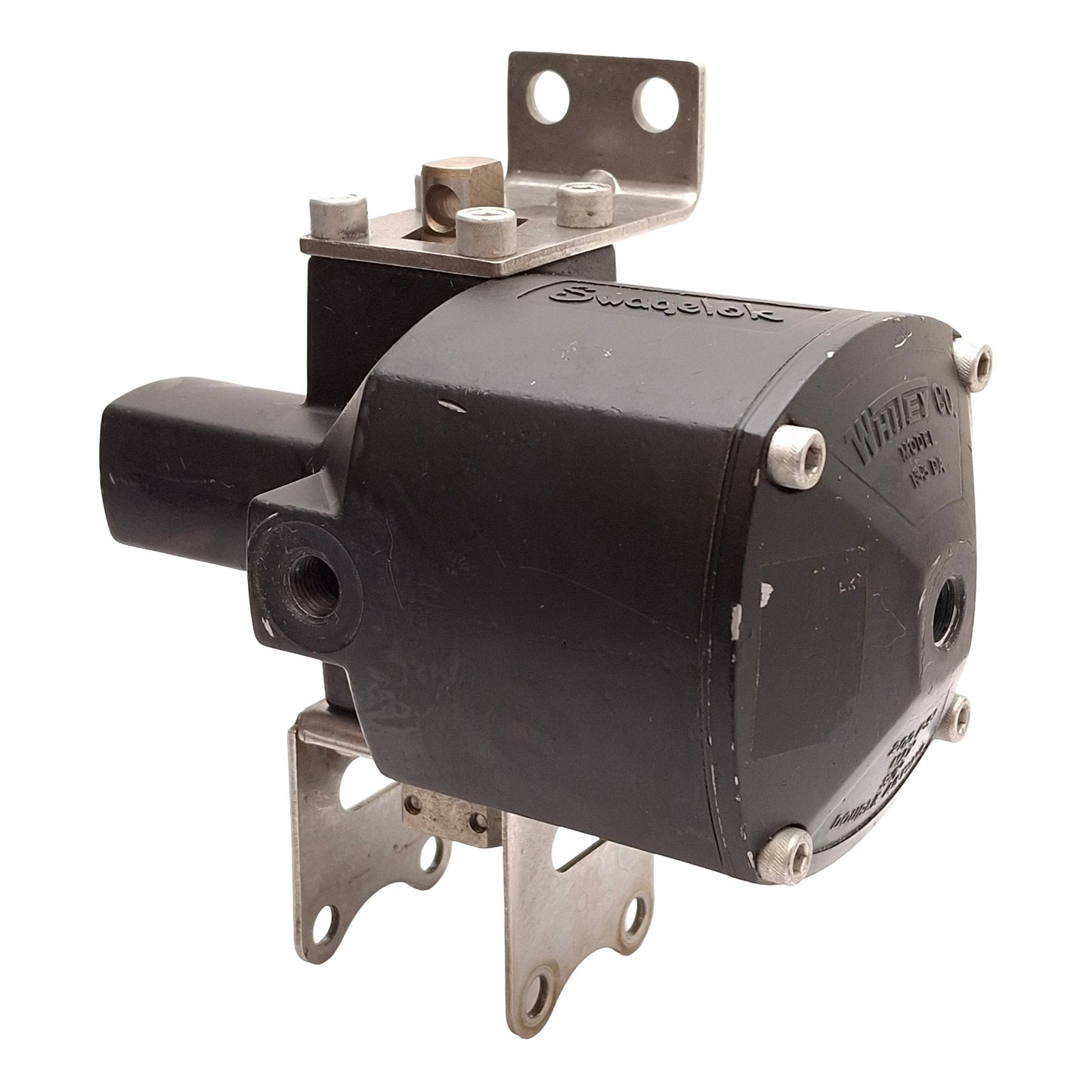 Used Swagelok MS-133-DA Pneumatic Actuator, 90° Rotation, Double Acting, 1/8in NPS