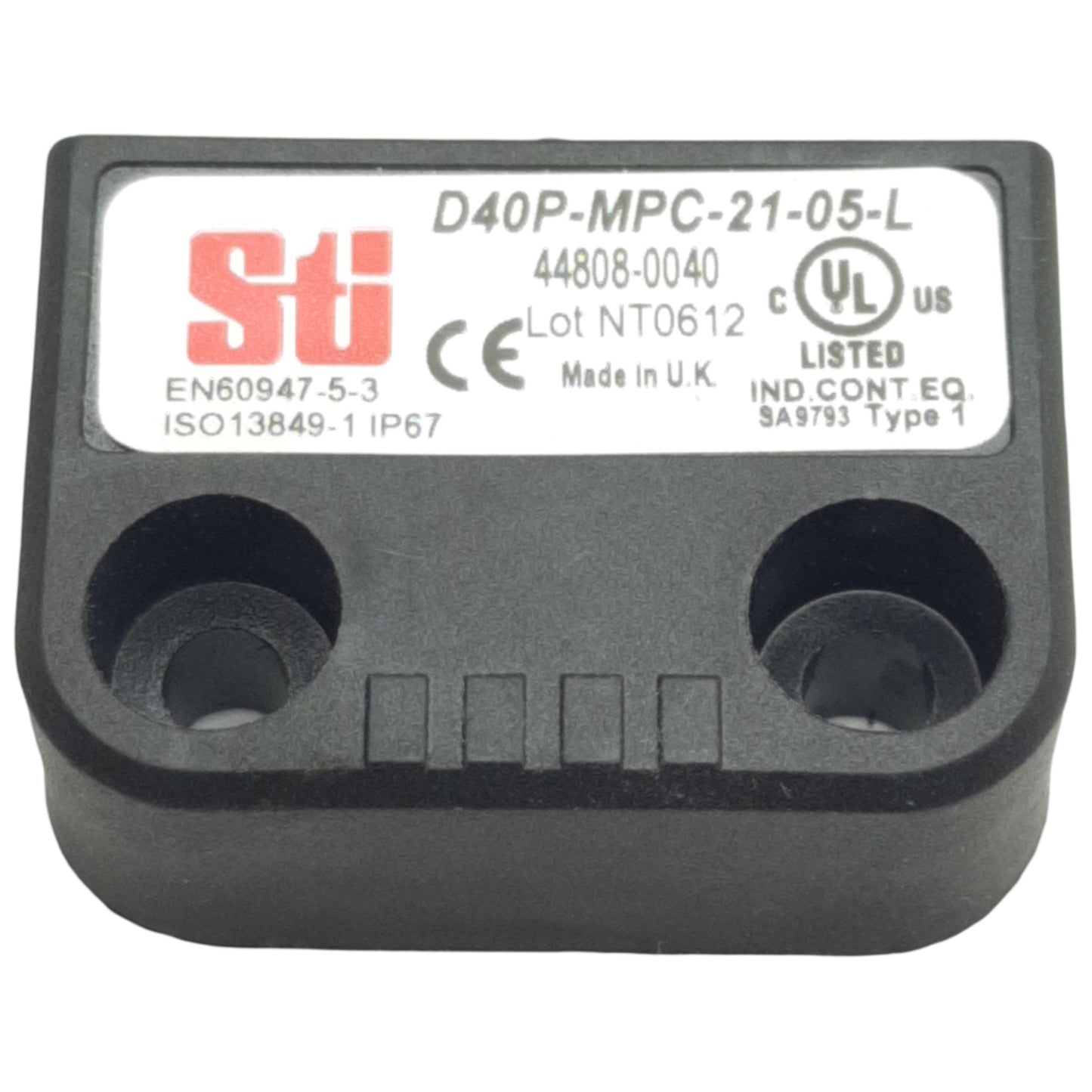 New Sti D40P-MPC-21-05-L Magnetic Safety Switch, 2NC/1NO, 24VDC 200mA, 5m to Leads