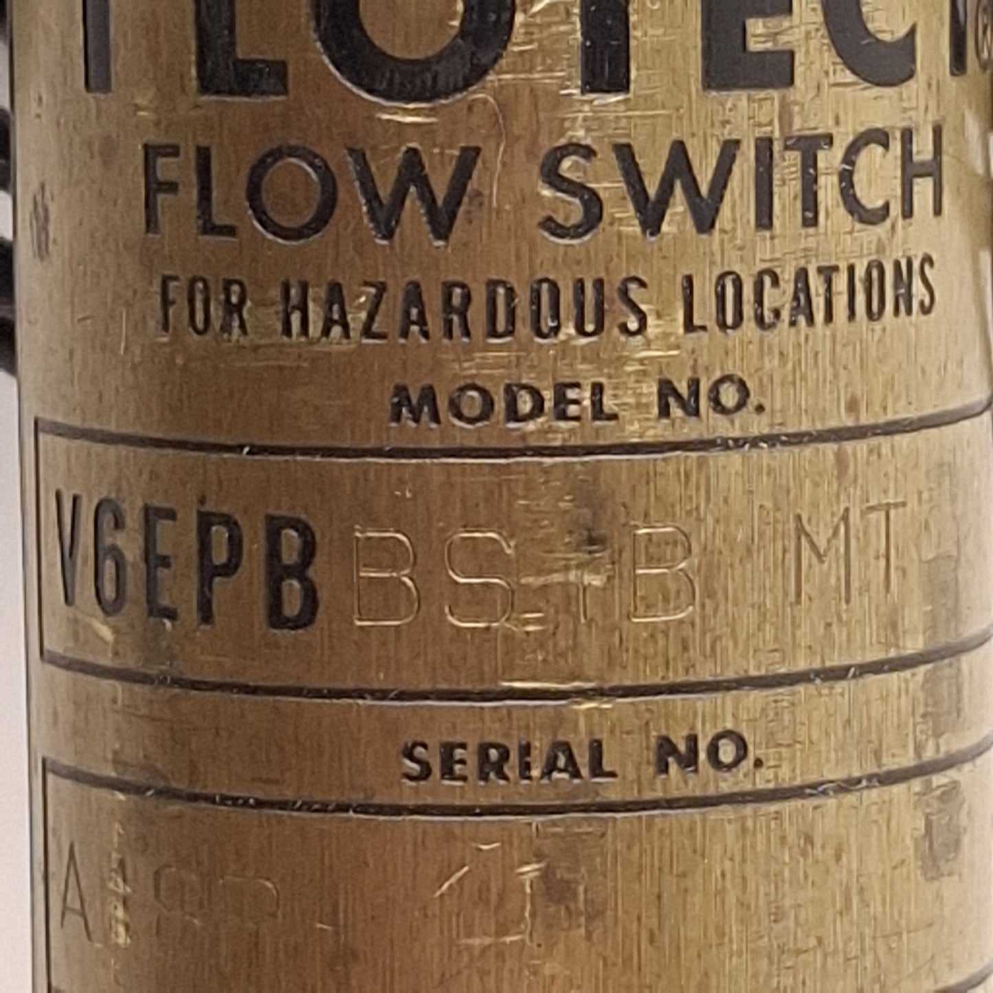 Used Flowtect V6EPB-B-S-1-B-MT Flow Switch, SPDT, 250PSI, 1/2NPT, 250VAC 5A, 400°F