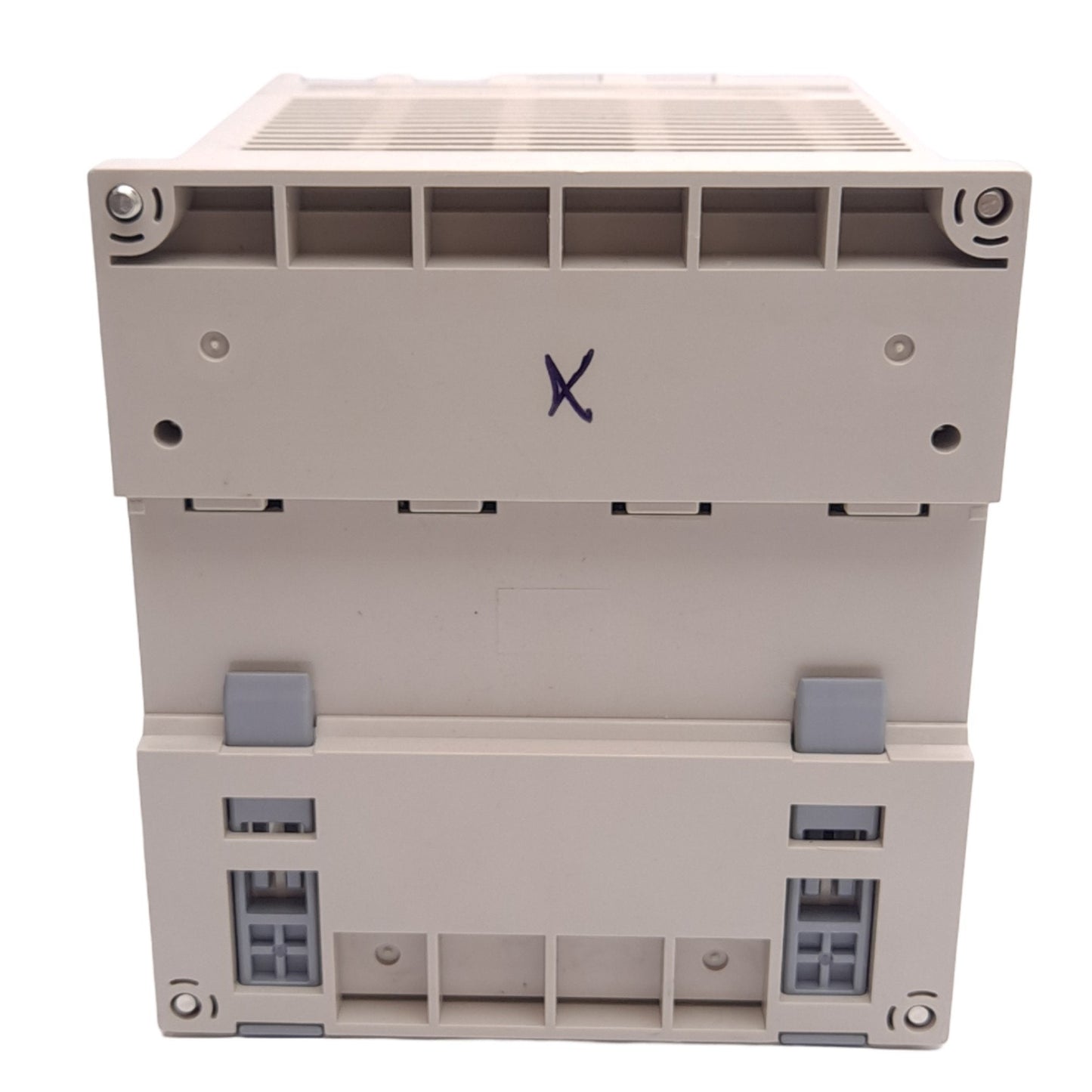 Used Yaskawa JEPMC-BU3303-E MP3300iec Motion Controller, MECHATROLINK-III, 24VDC