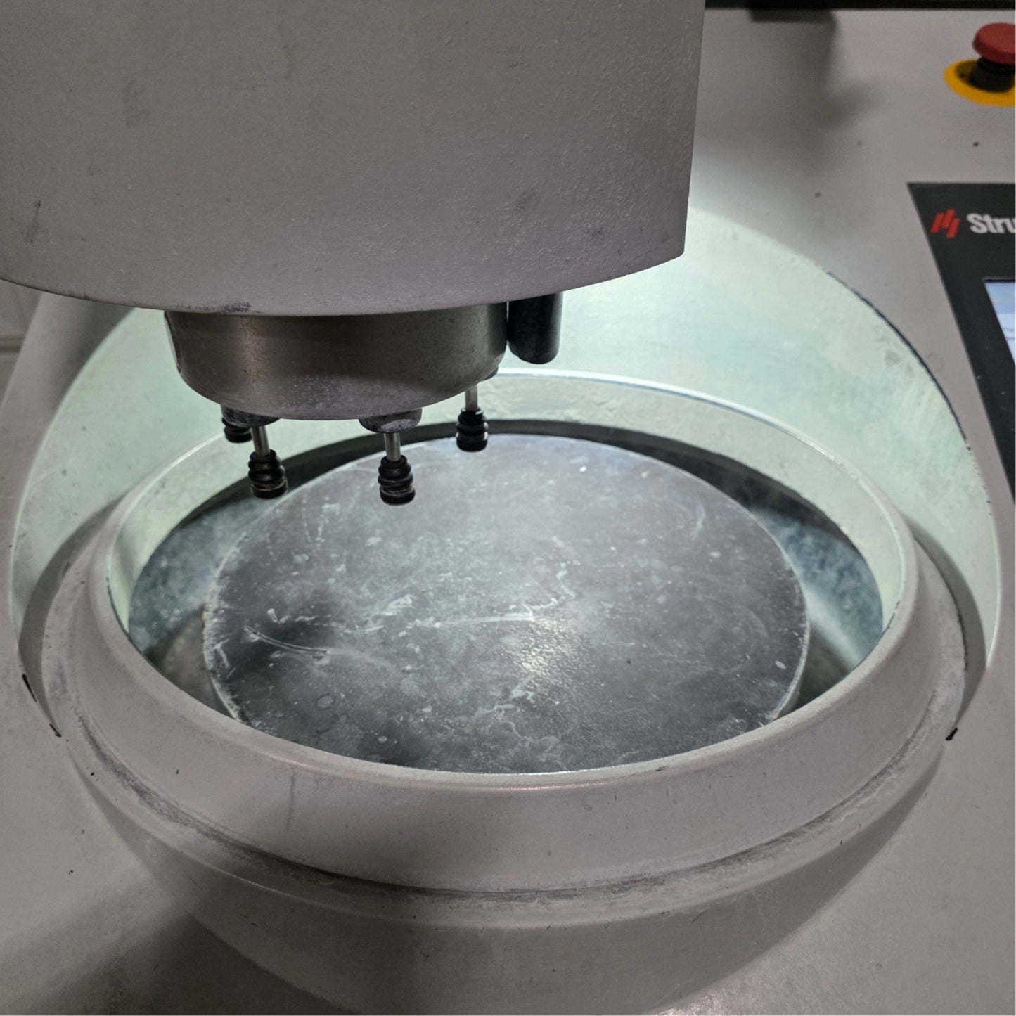 Used Struers Tegramin-30 Automatic Sample Grinding Polishing Machine 300mm Disc 240V