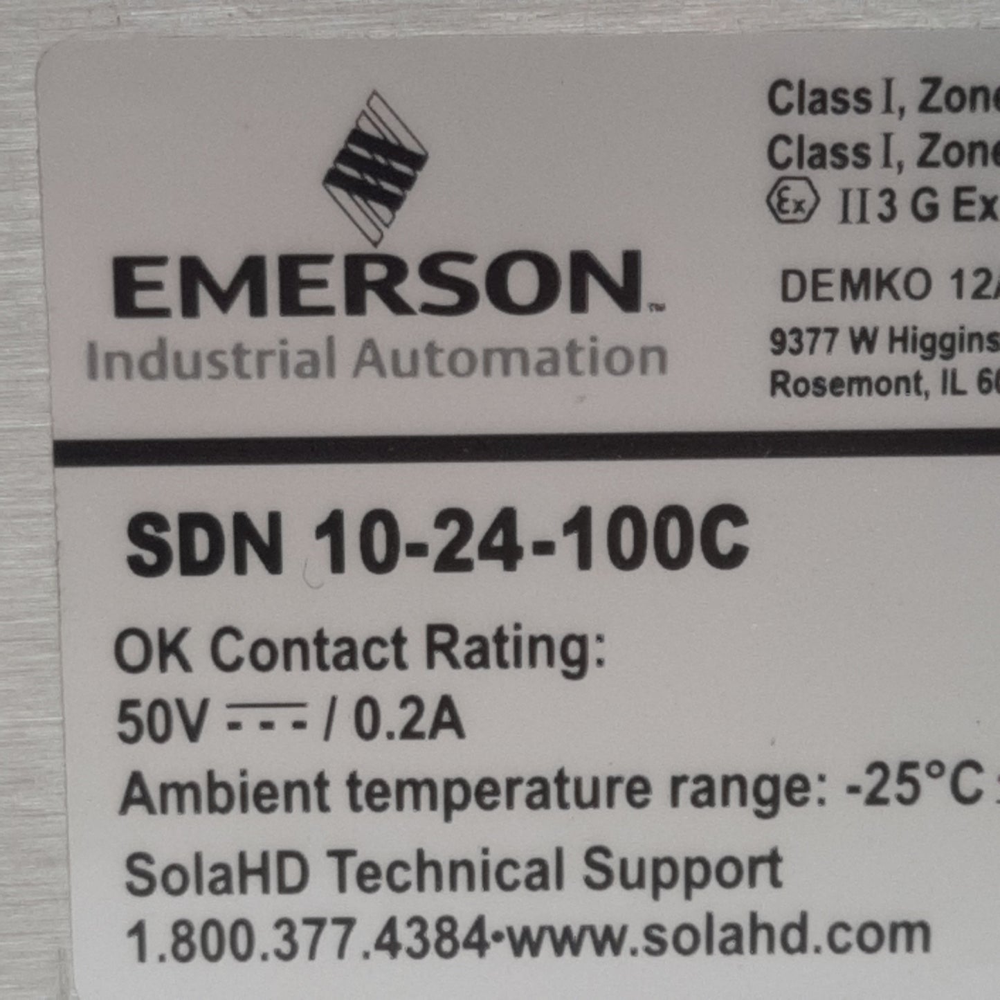 Used Emerson SDN 10-24-100C SOLA Power Supply, 100-240VAC in, 24VDC 10A Out, DIN Rail