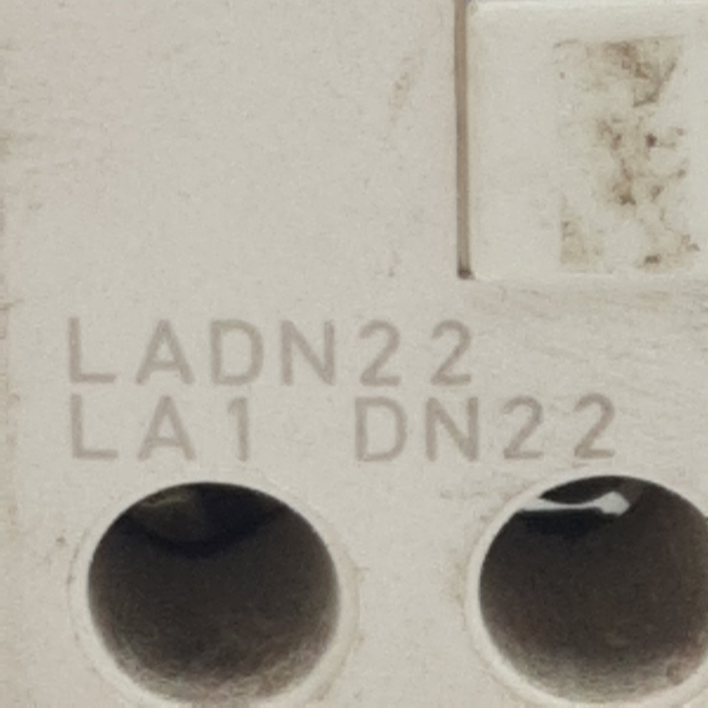 Used Telemecanique LADN22 Auxiliary Contact Block, 2N.O. + 2N.C., 10A 690VAC