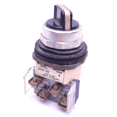 Used Allen Bradley 800T-H2 N Maintained Selector Switch, ø30mm, 1NO 1NC, 600VAC 10A